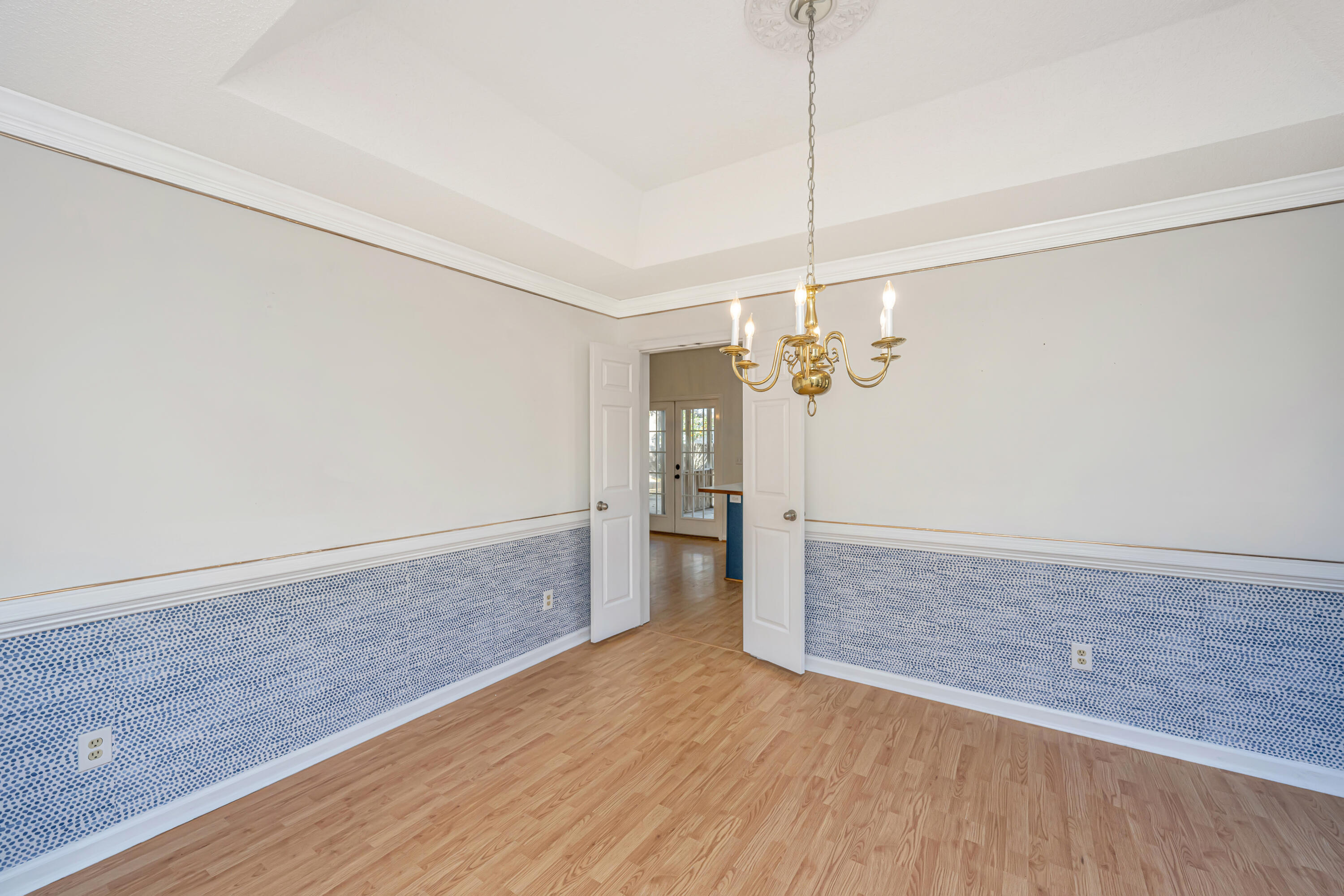 2049 Country Lake Court