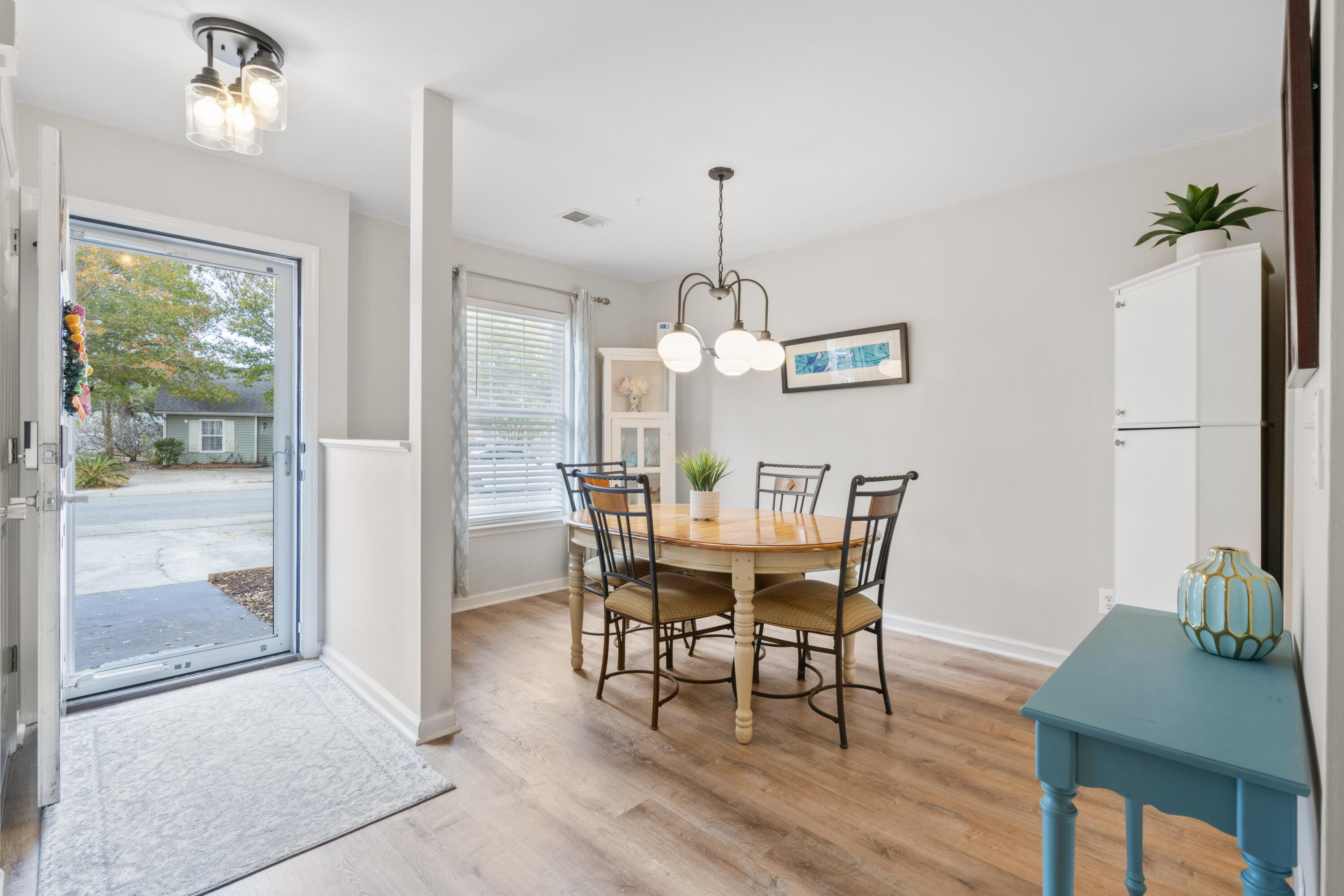 1423 Amanda Park Lane