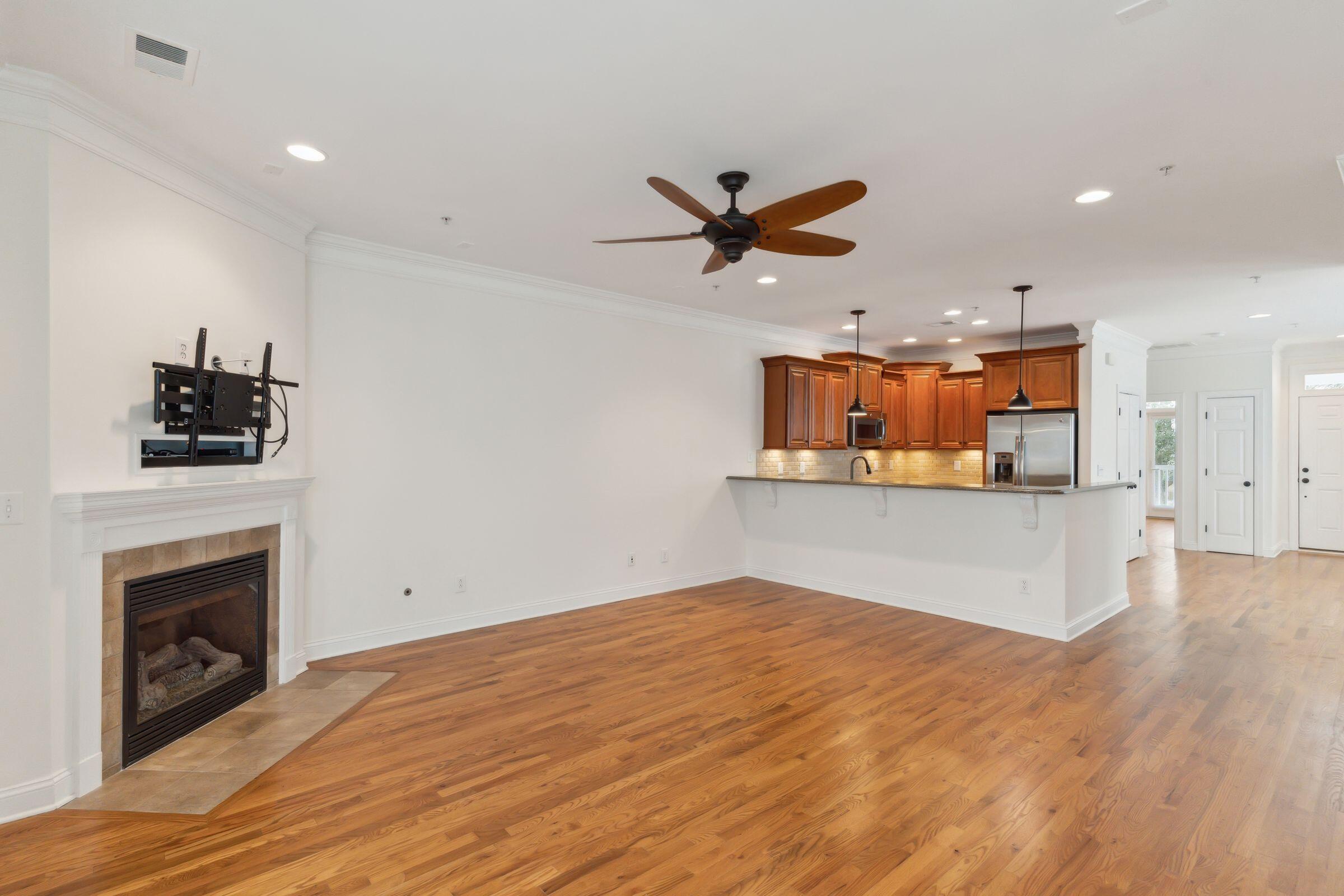 1607 Folly Creek Way # 5 Unit: C-5