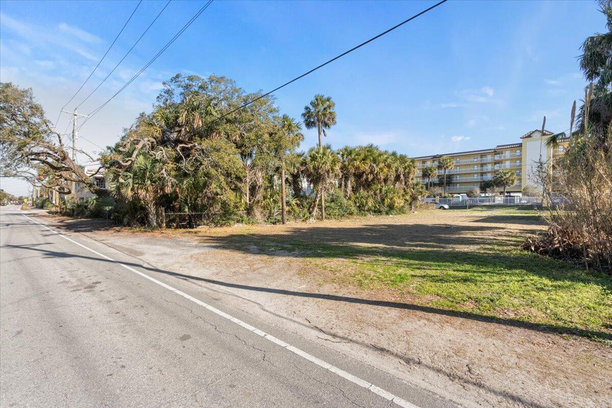206 W Arctic Avenue Lot B Unit: Lot A & B