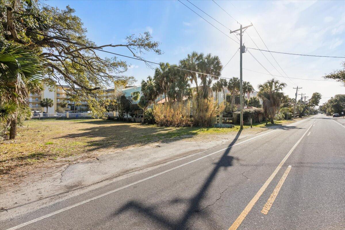 206 W Arctic Avenue Lot B Unit: Lot A & B
