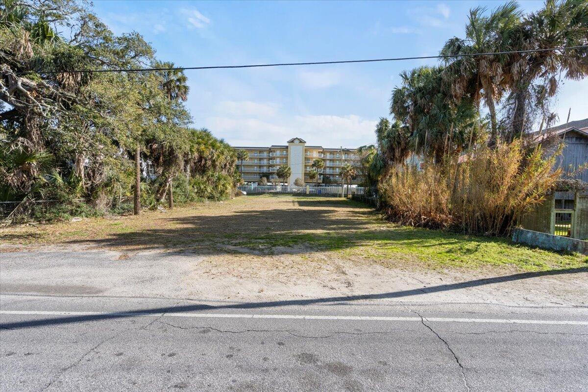 206 W Arctic Avenue Lot B Unit: Lot A & B
