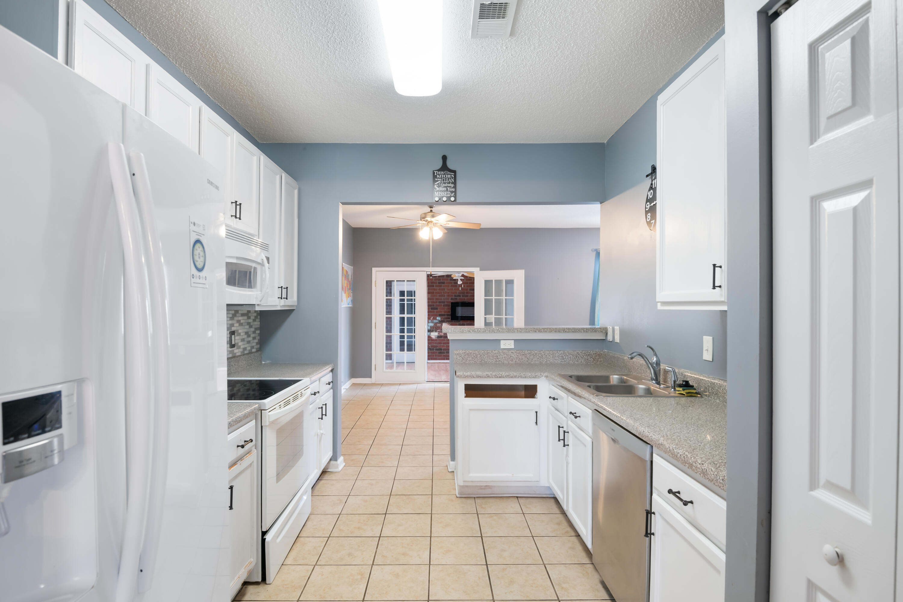 1817 Lake Carolina Drive