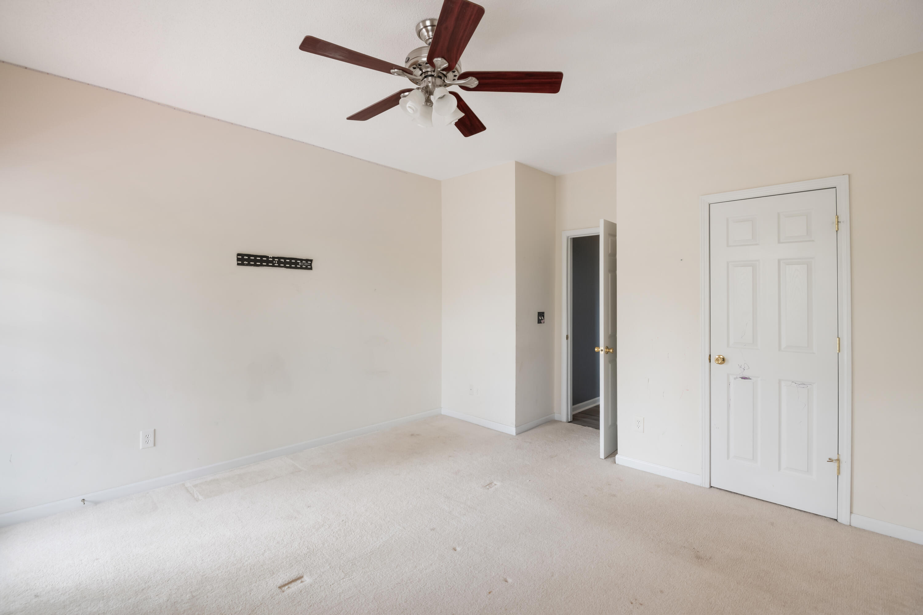 1817 Lake Carolina Drive