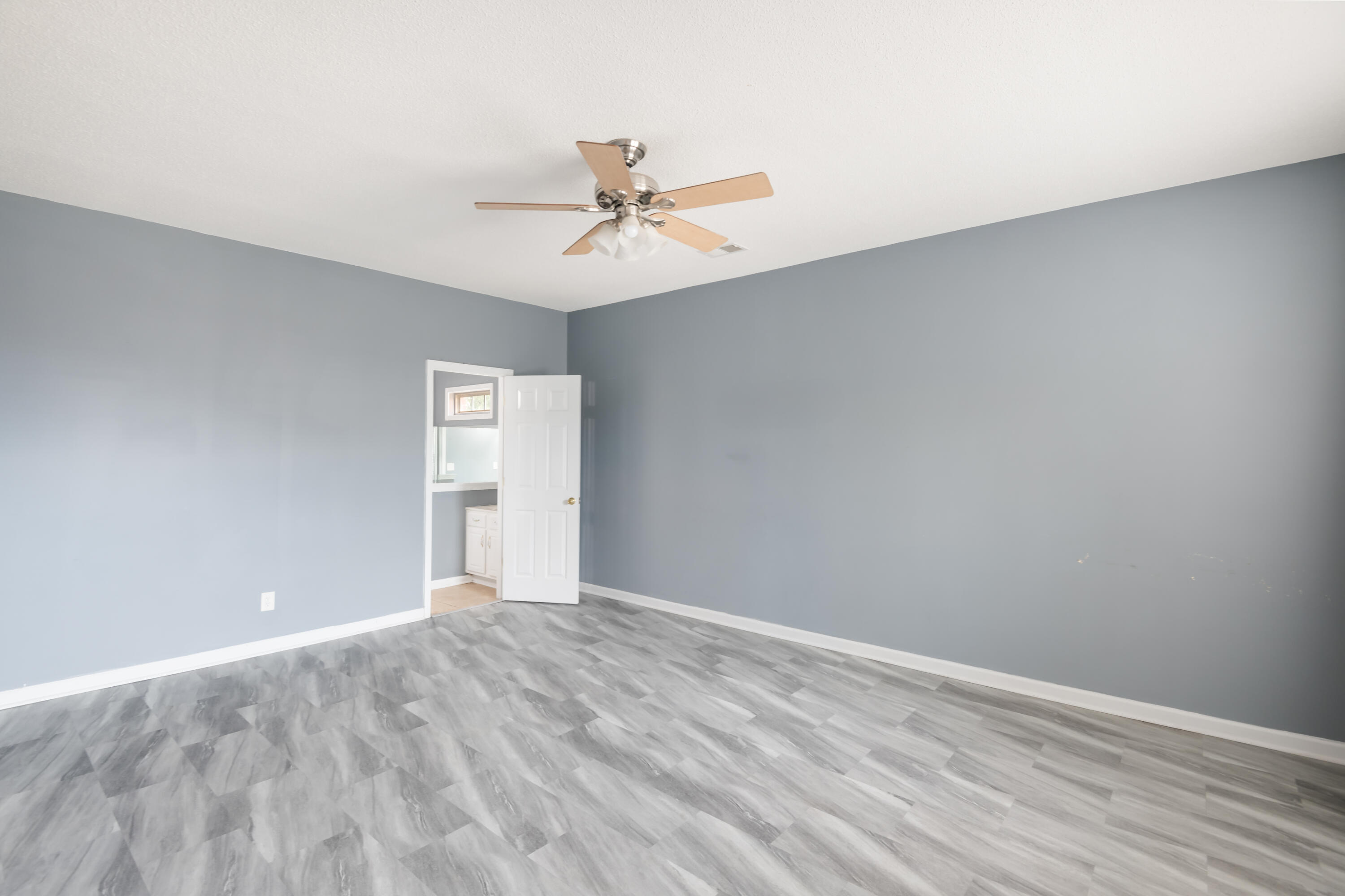 1817 Lake Carolina Drive