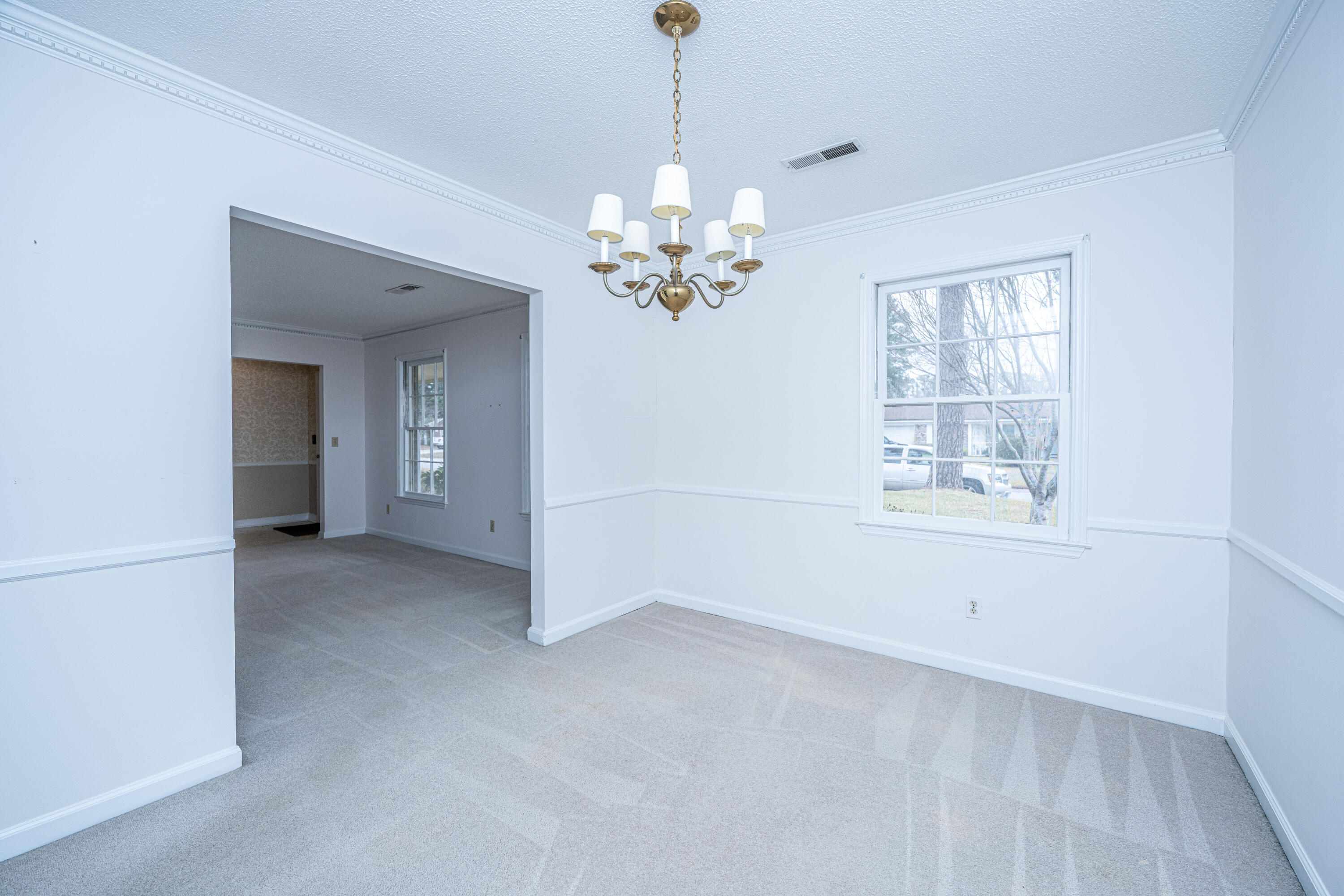 113 Kennington Drive