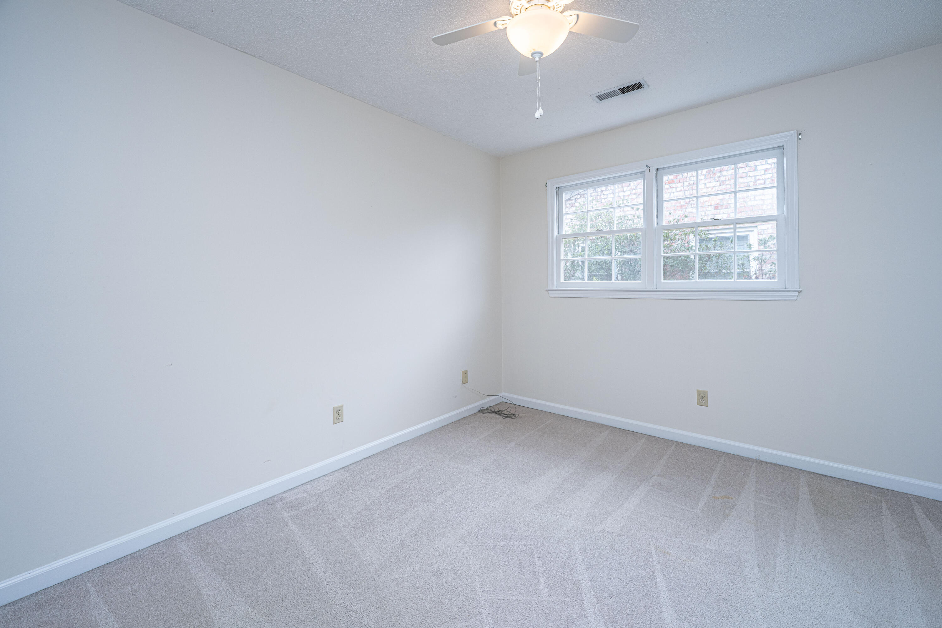 113 Kennington Drive