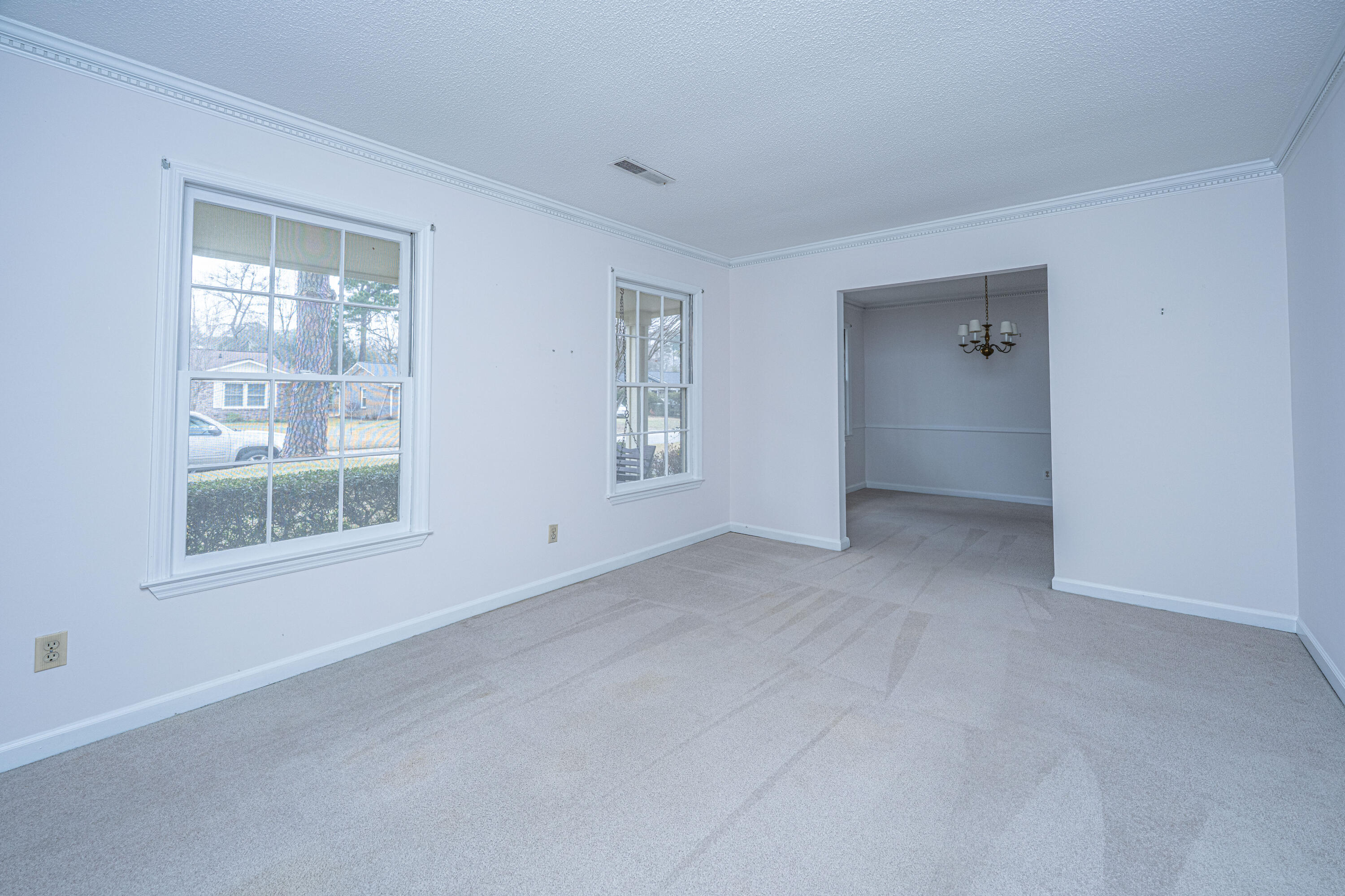 113 Kennington Drive