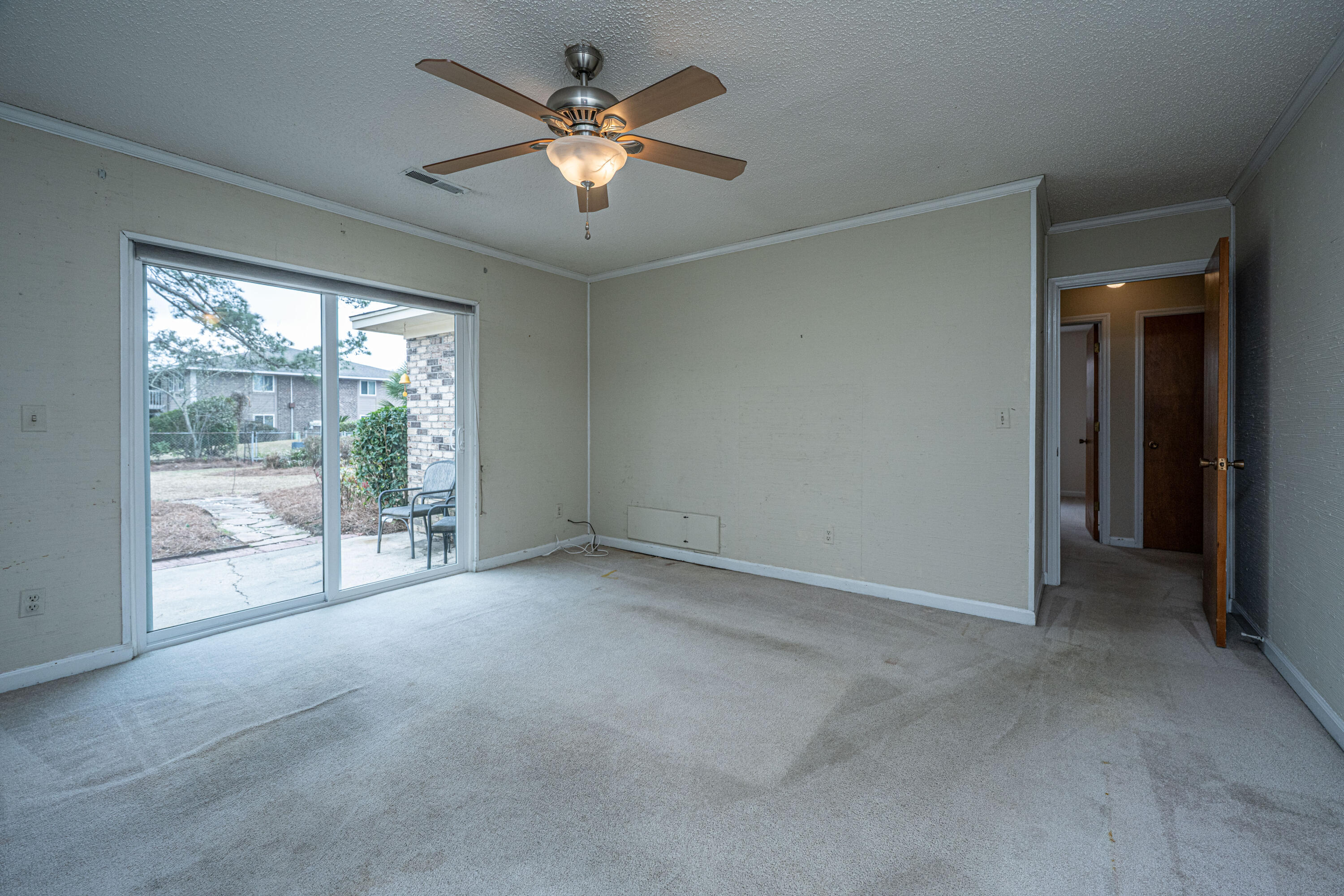 113 Kennington Drive