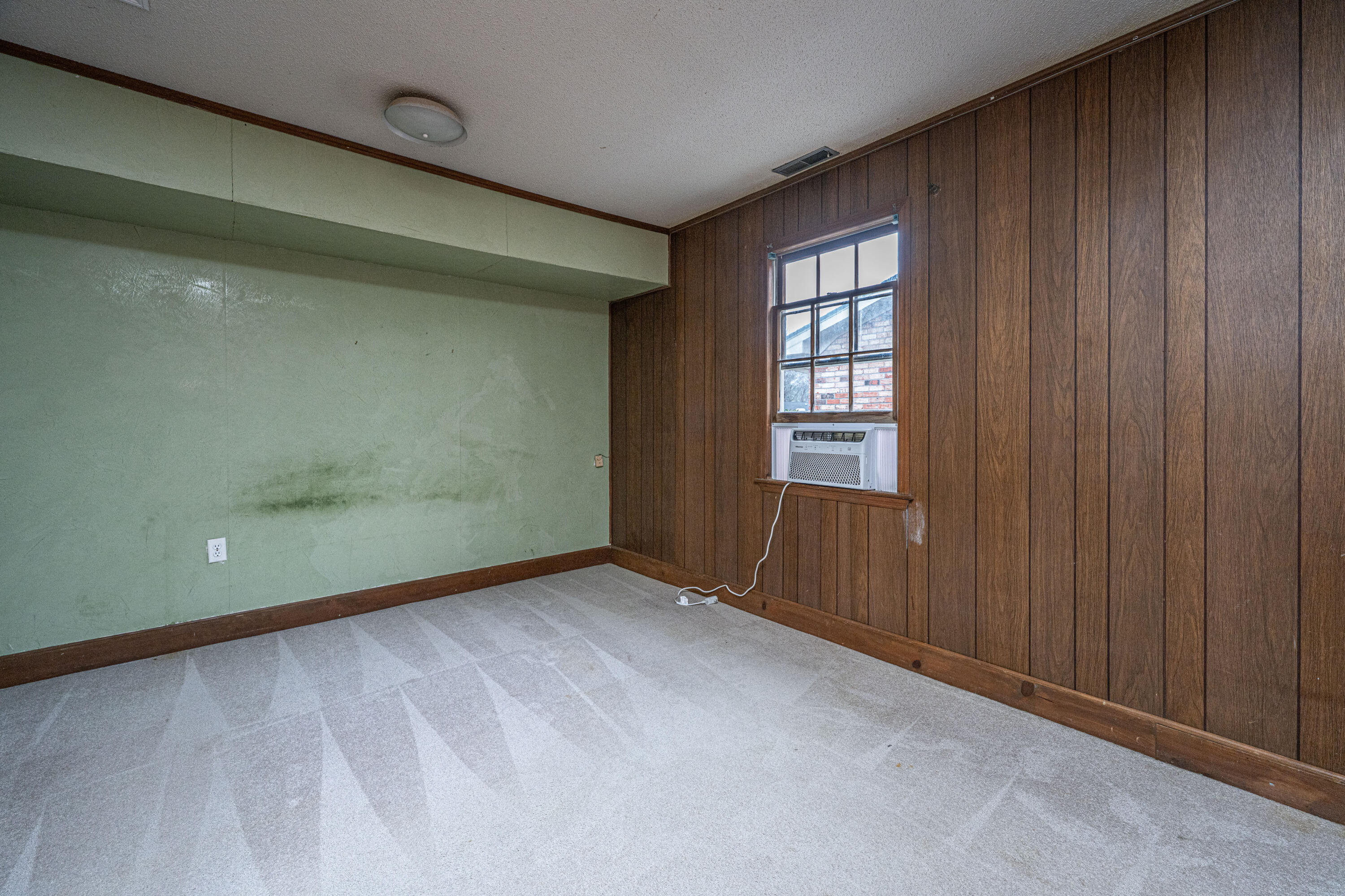 113 Kennington Drive