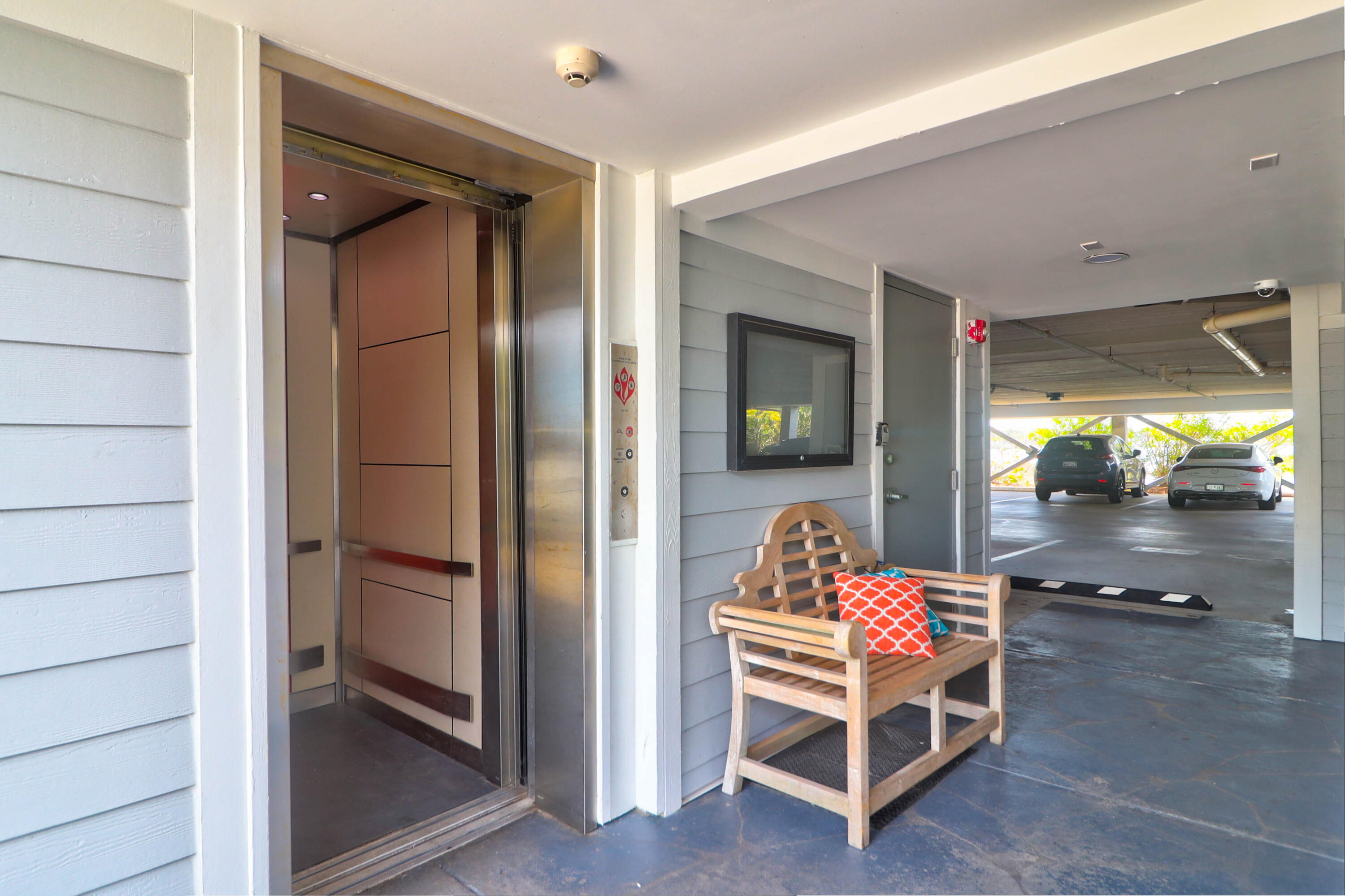 2395 Folly Road # 4h