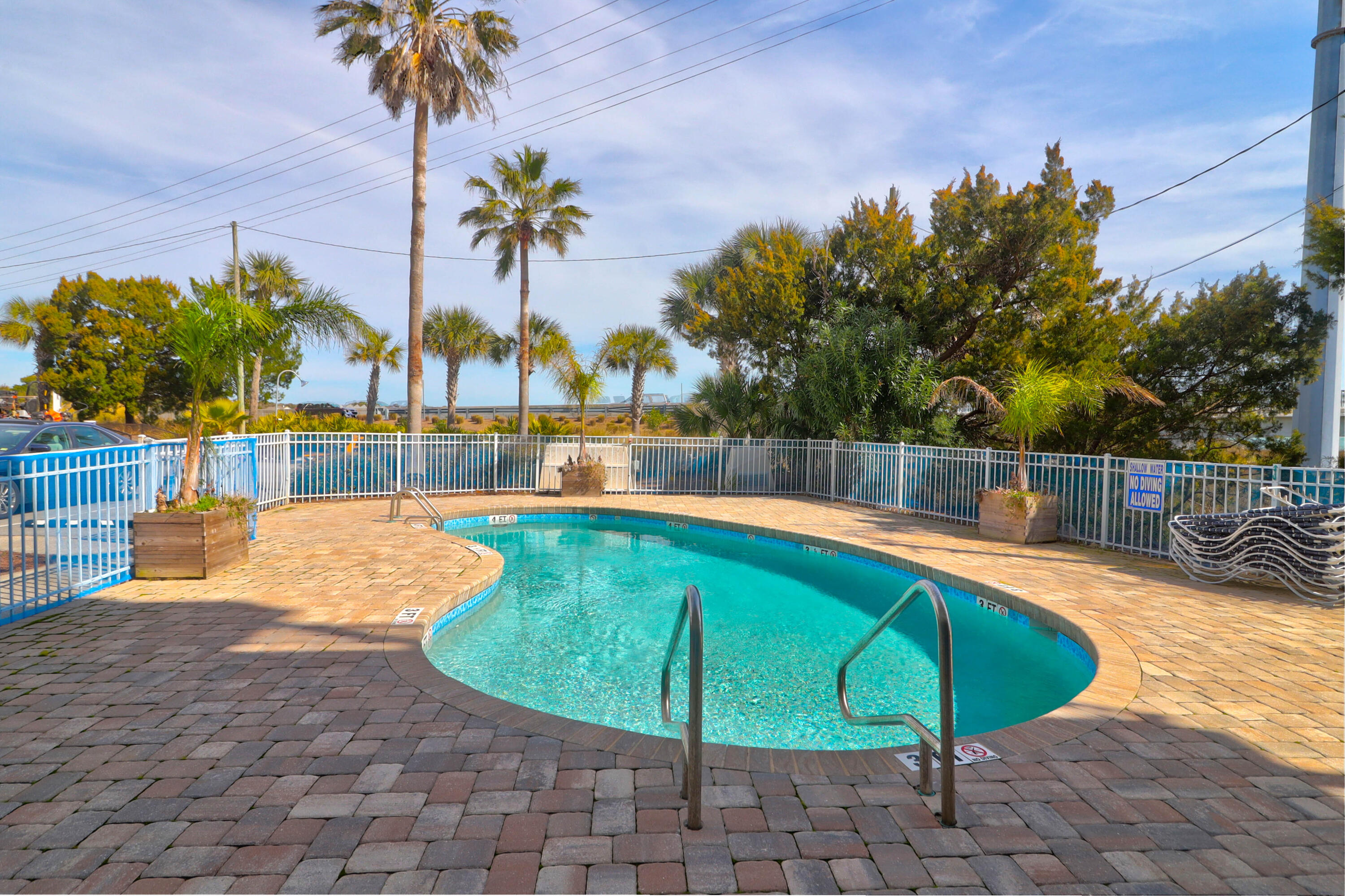 2395 Folly Road # 4h