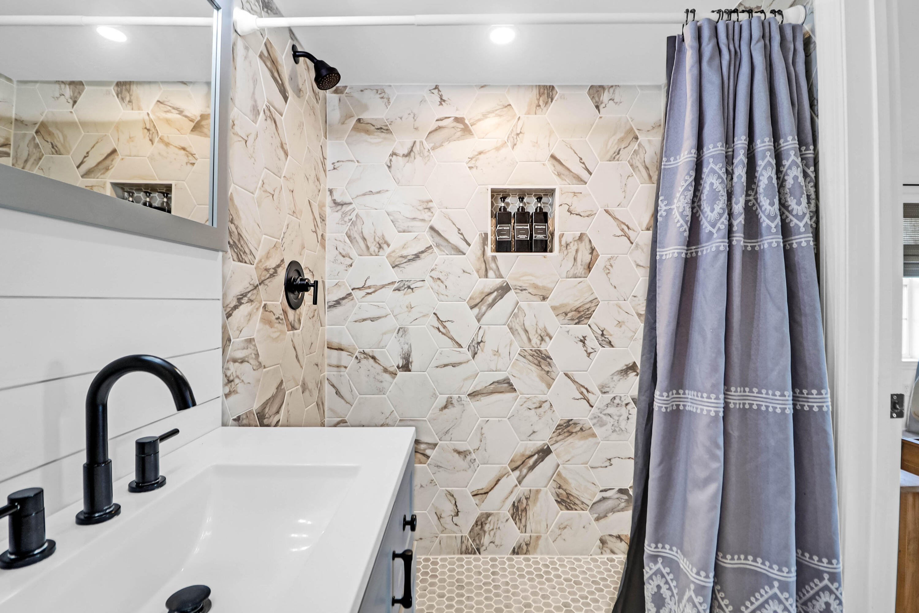 2395 Folly Road # 4h