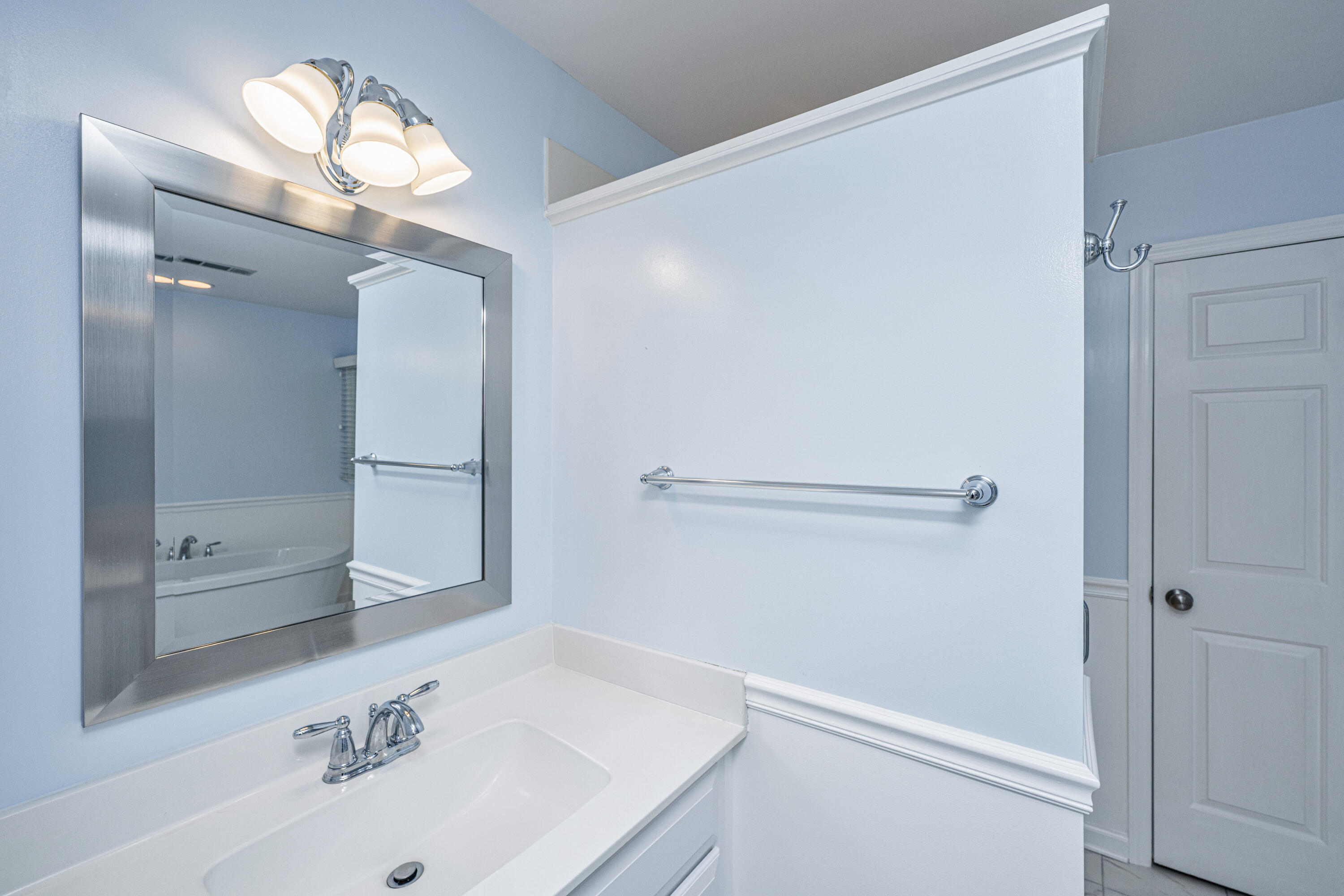 476 E Wimbledon Drive