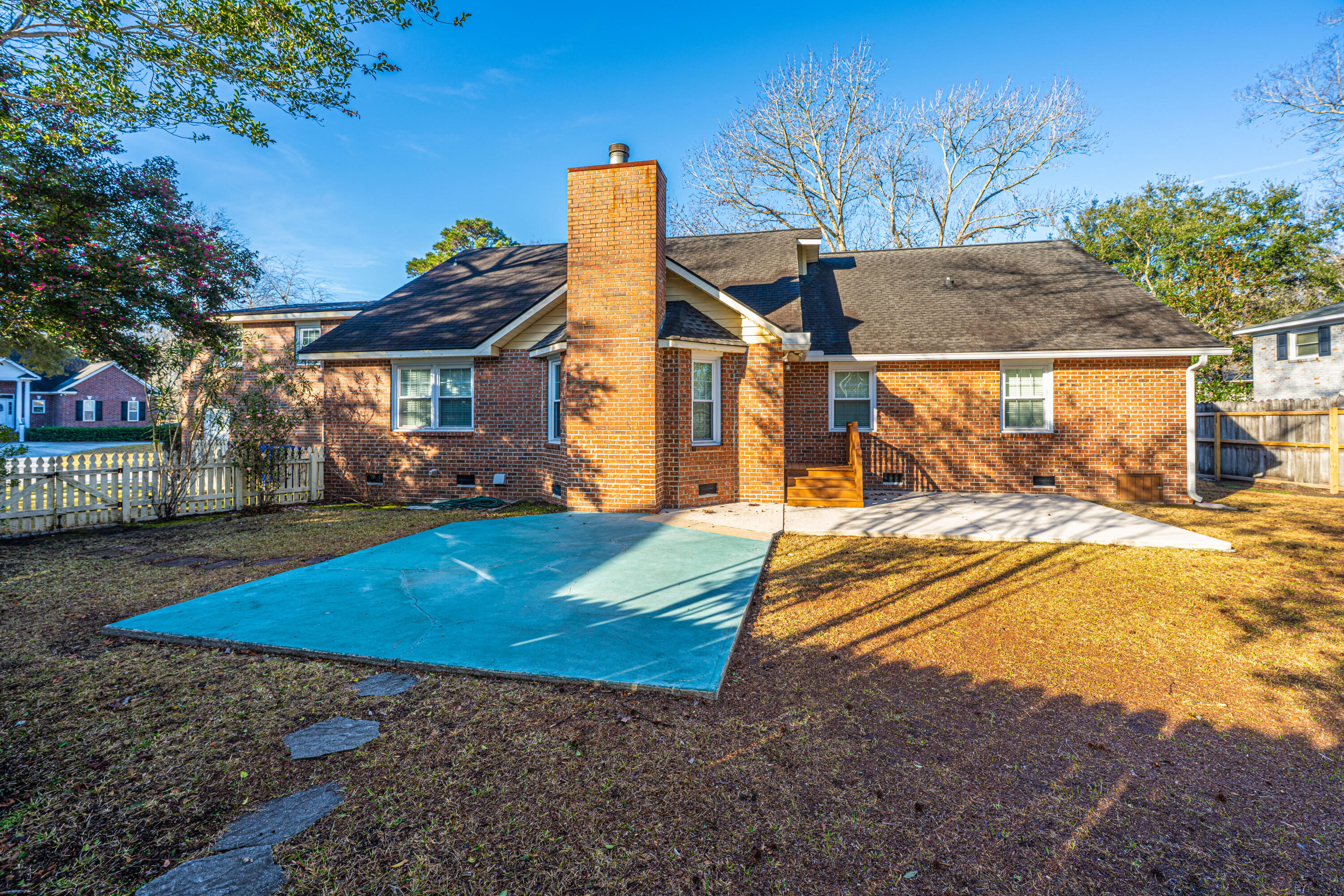 476 E Wimbledon Drive