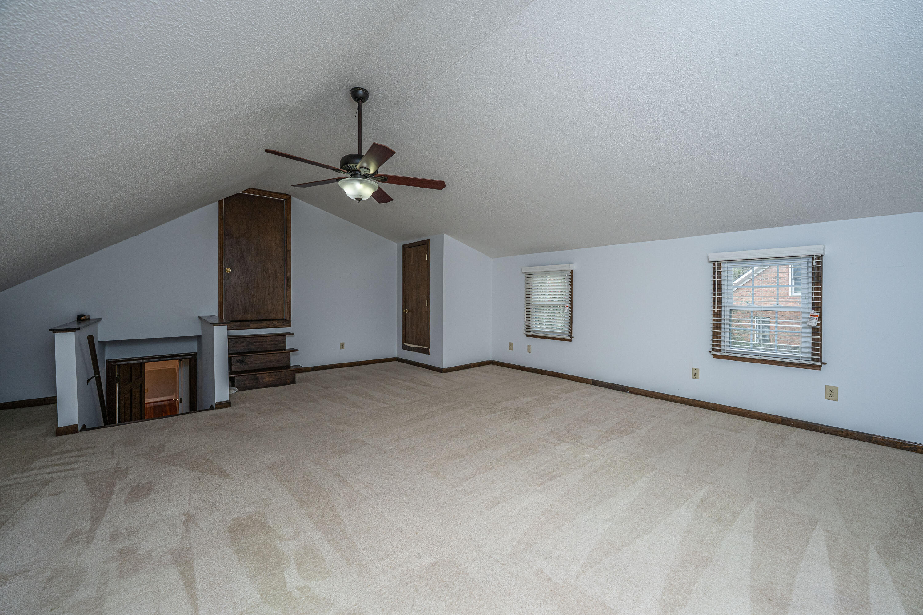 476 E Wimbledon Drive