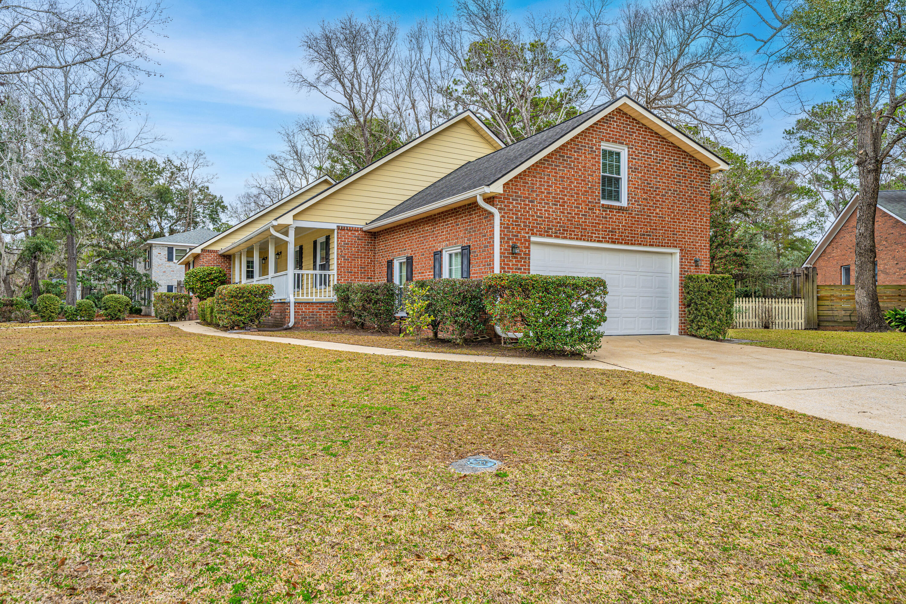 476 E Wimbledon Drive