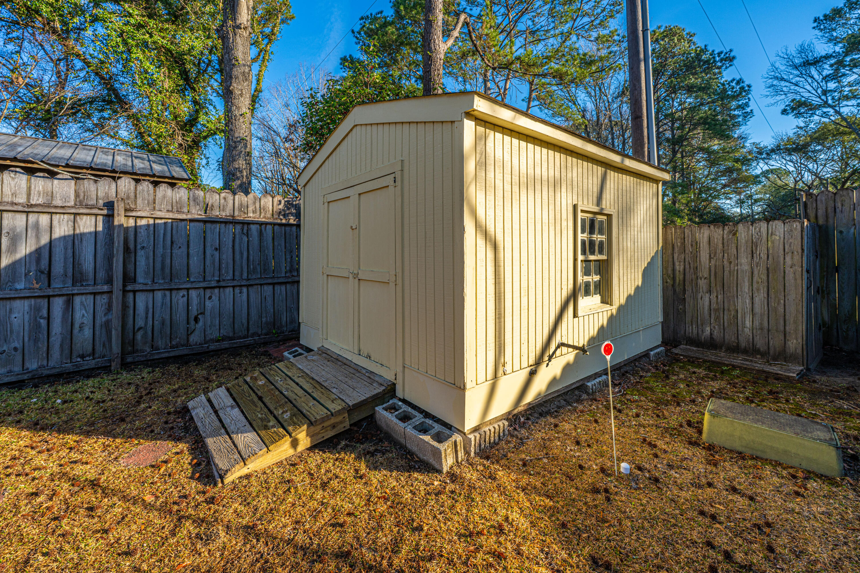 476 E Wimbledon Drive