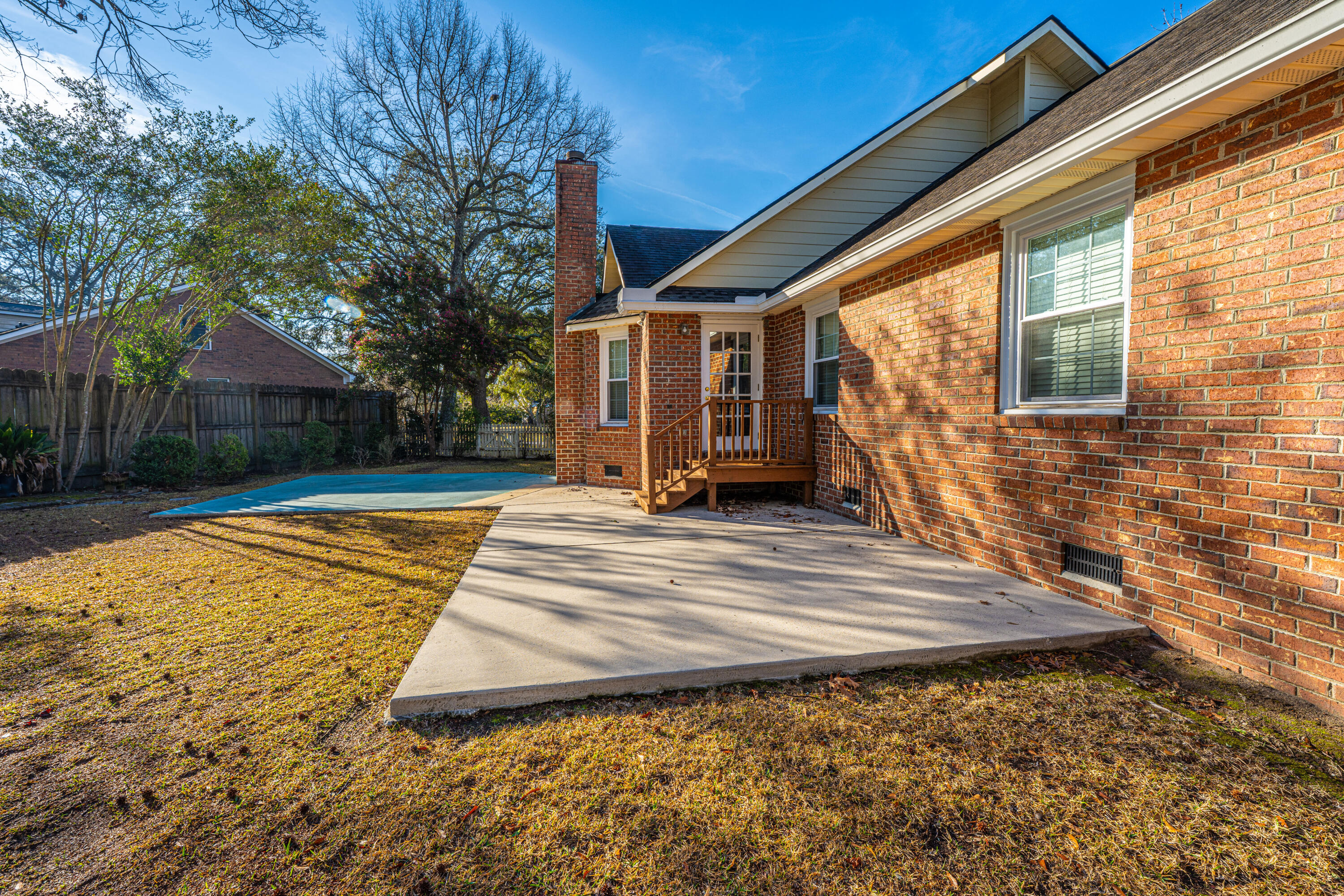 476 E Wimbledon Drive