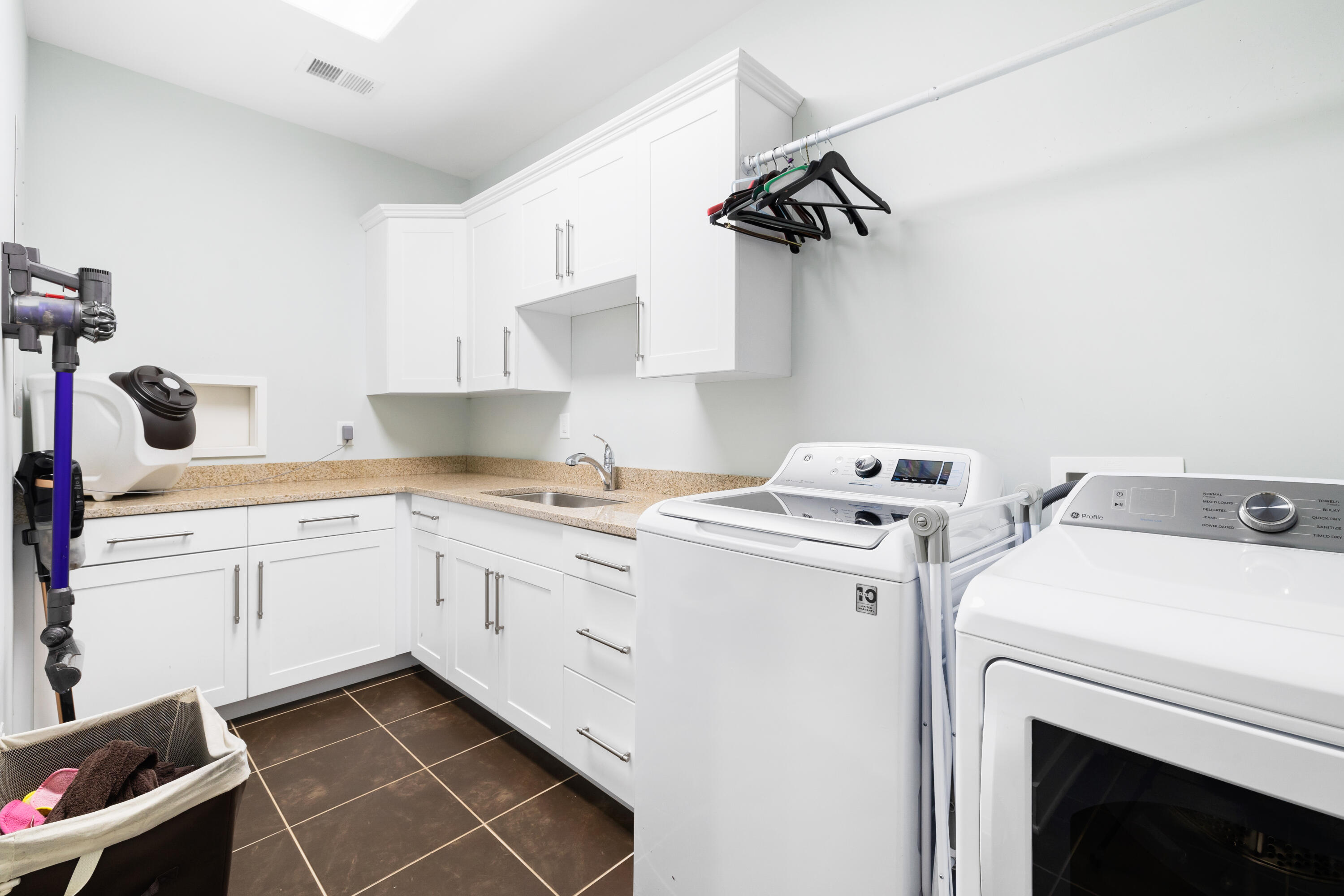 734 Canopy Cove Cove