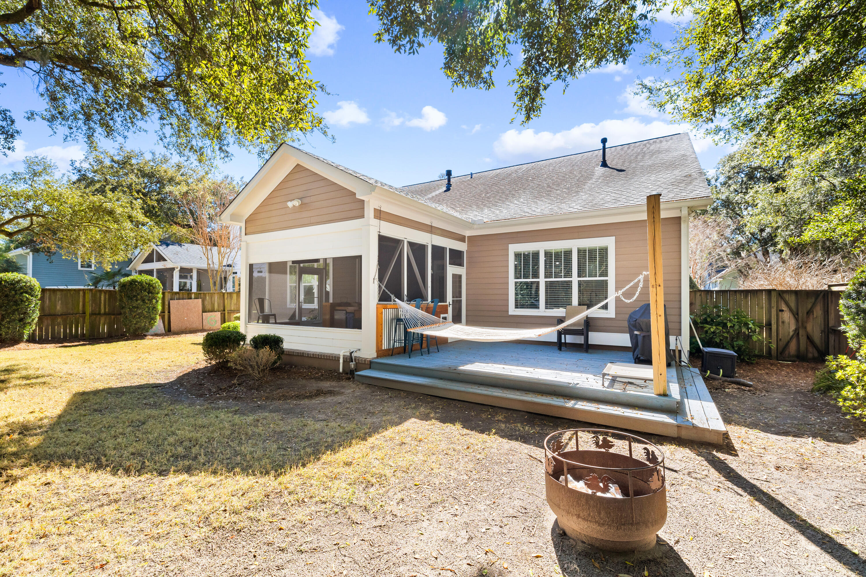 734 Canopy Cove Cove