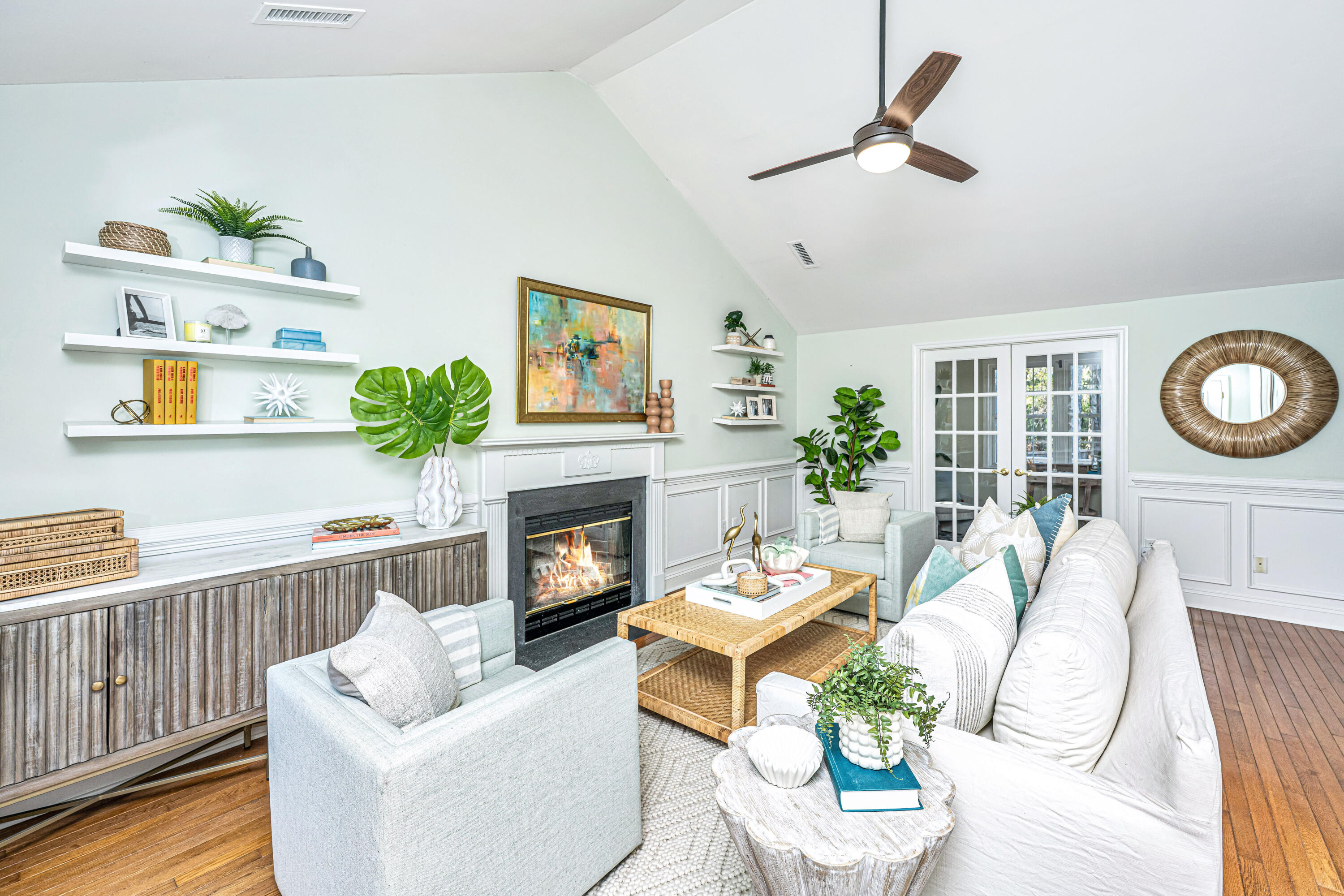 1253 Lakefront Drive