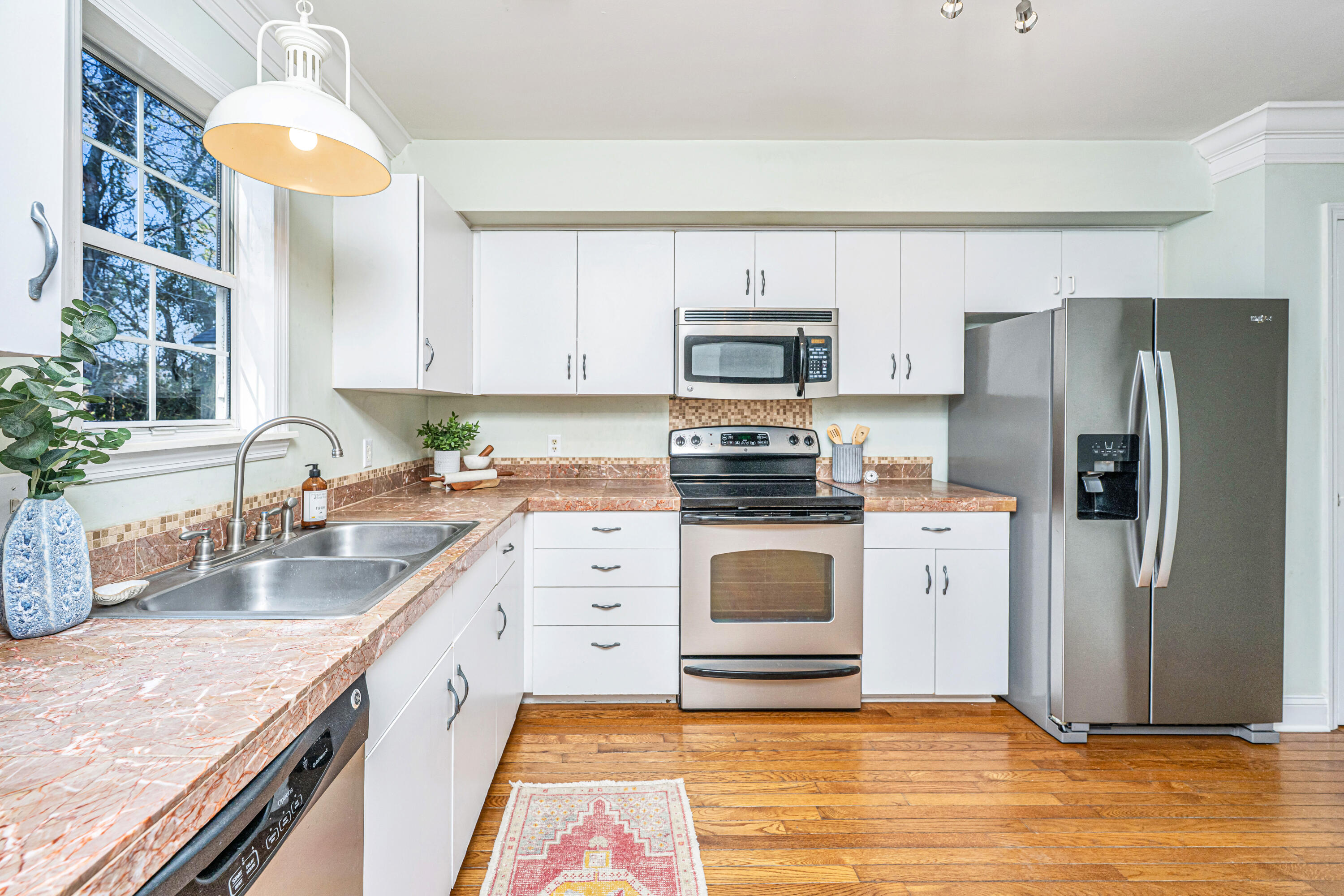 1253 Lakefront Drive