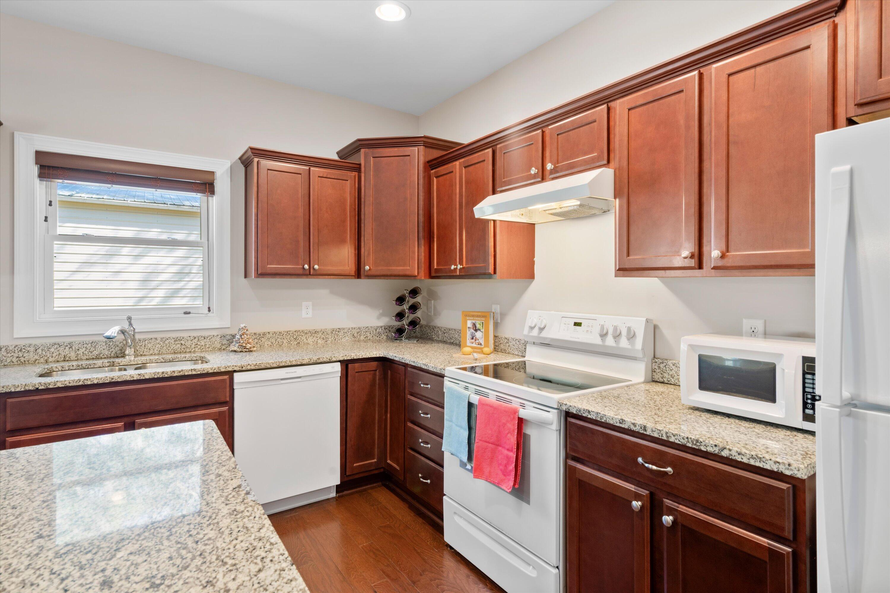 8255 Chisolm Plantation Road