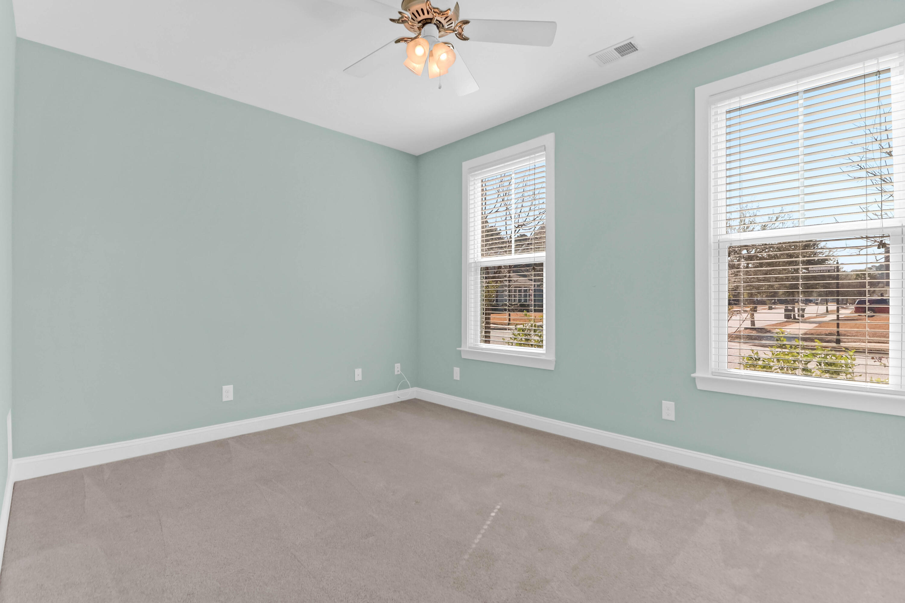 3042 Moonlight Drive