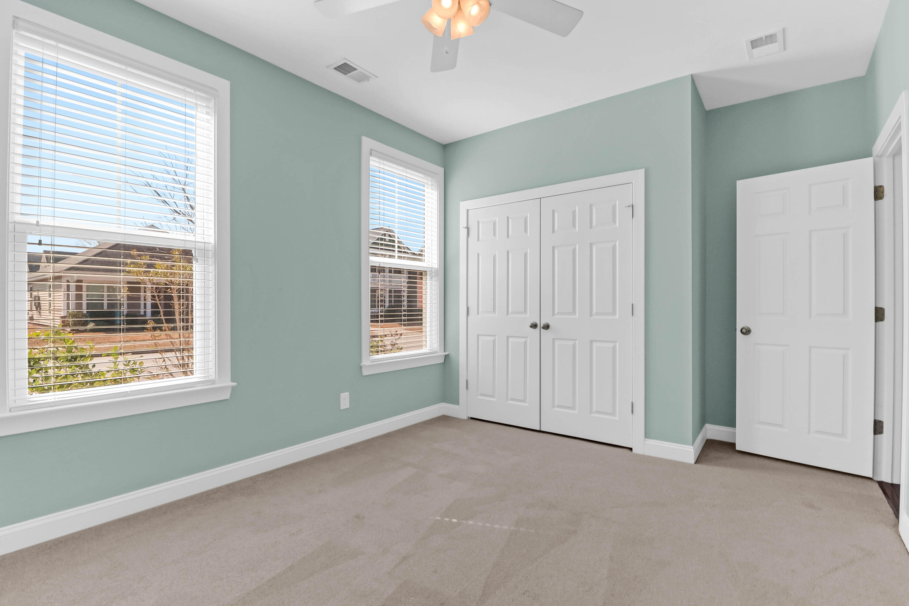 3042 Moonlight Drive