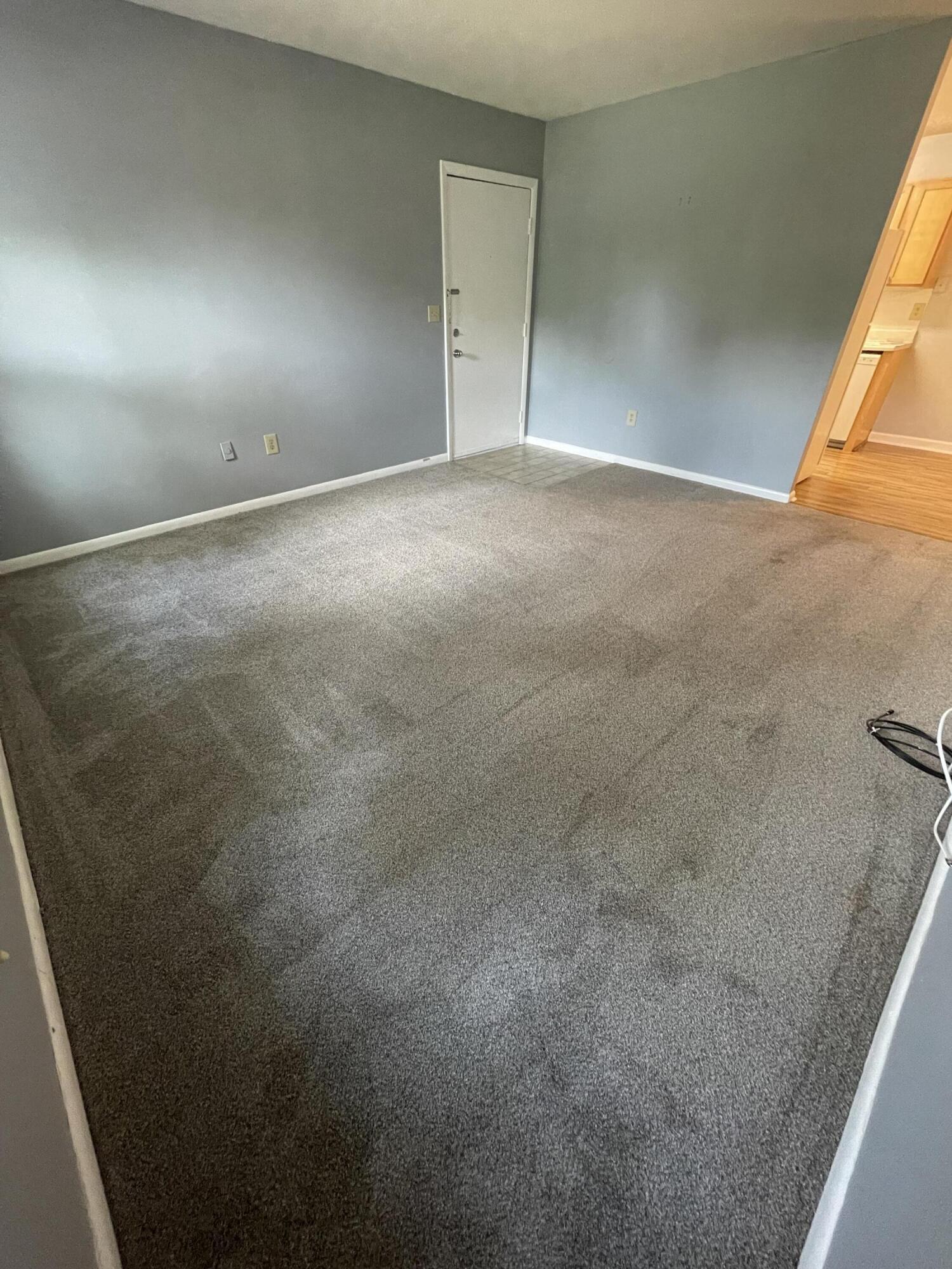 21 Rivers Point Row Row # B Unit: 17 B