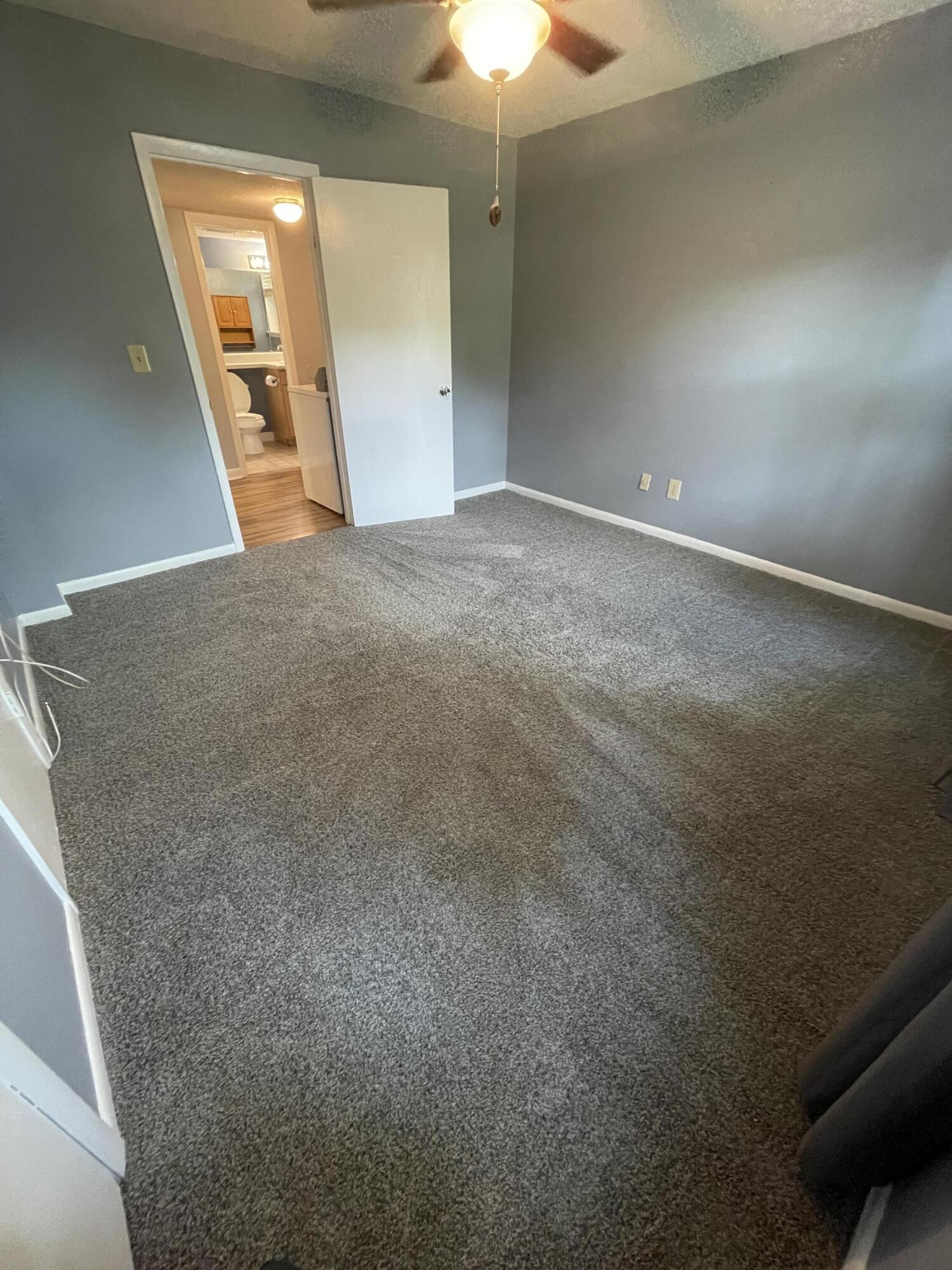 21 Rivers Point Row Row # B Unit: 17 B