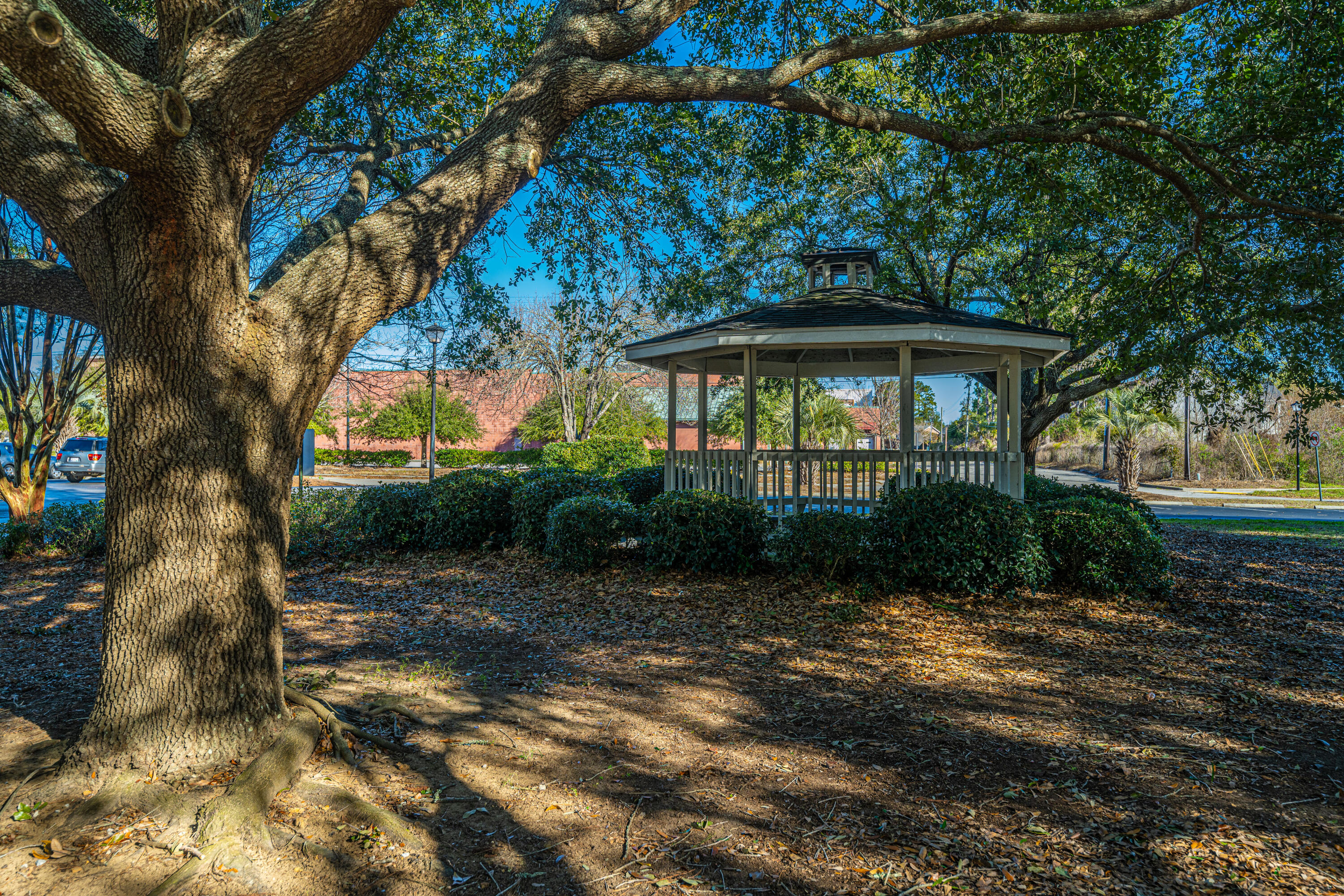 21 Rivers Point Row Row # B Unit: 17 B