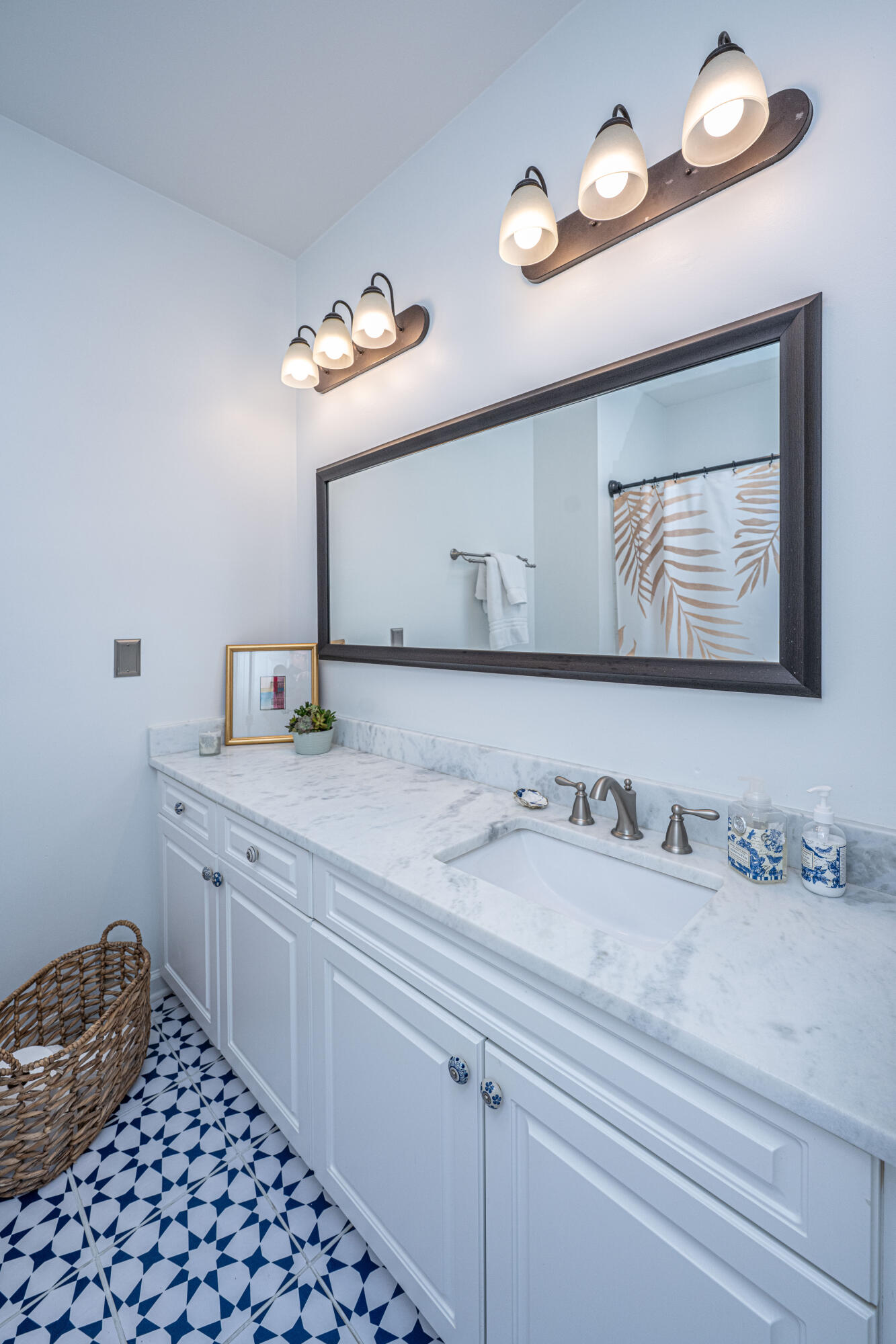 1223 Telfair Way Way