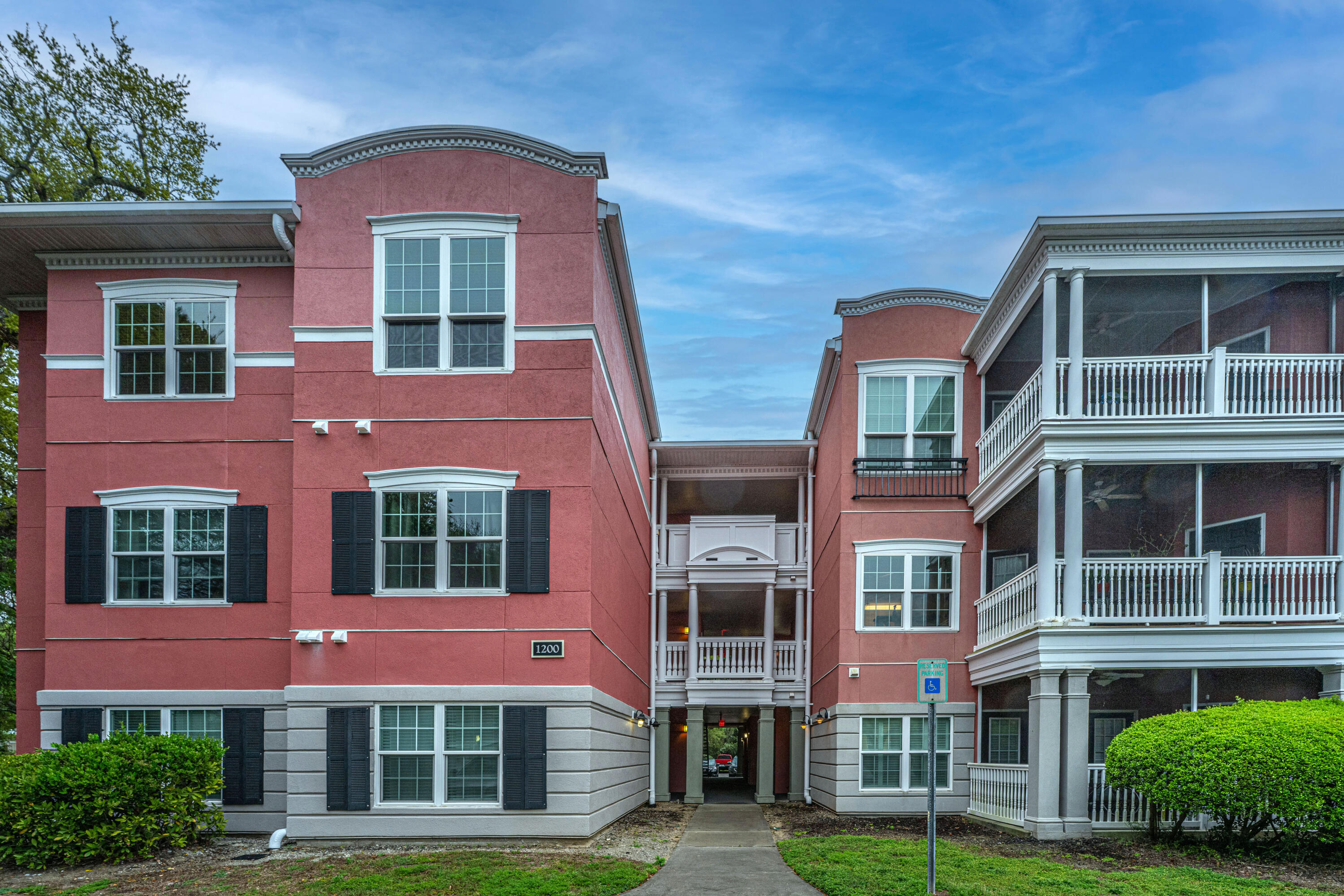 1223 Telfair Way Way