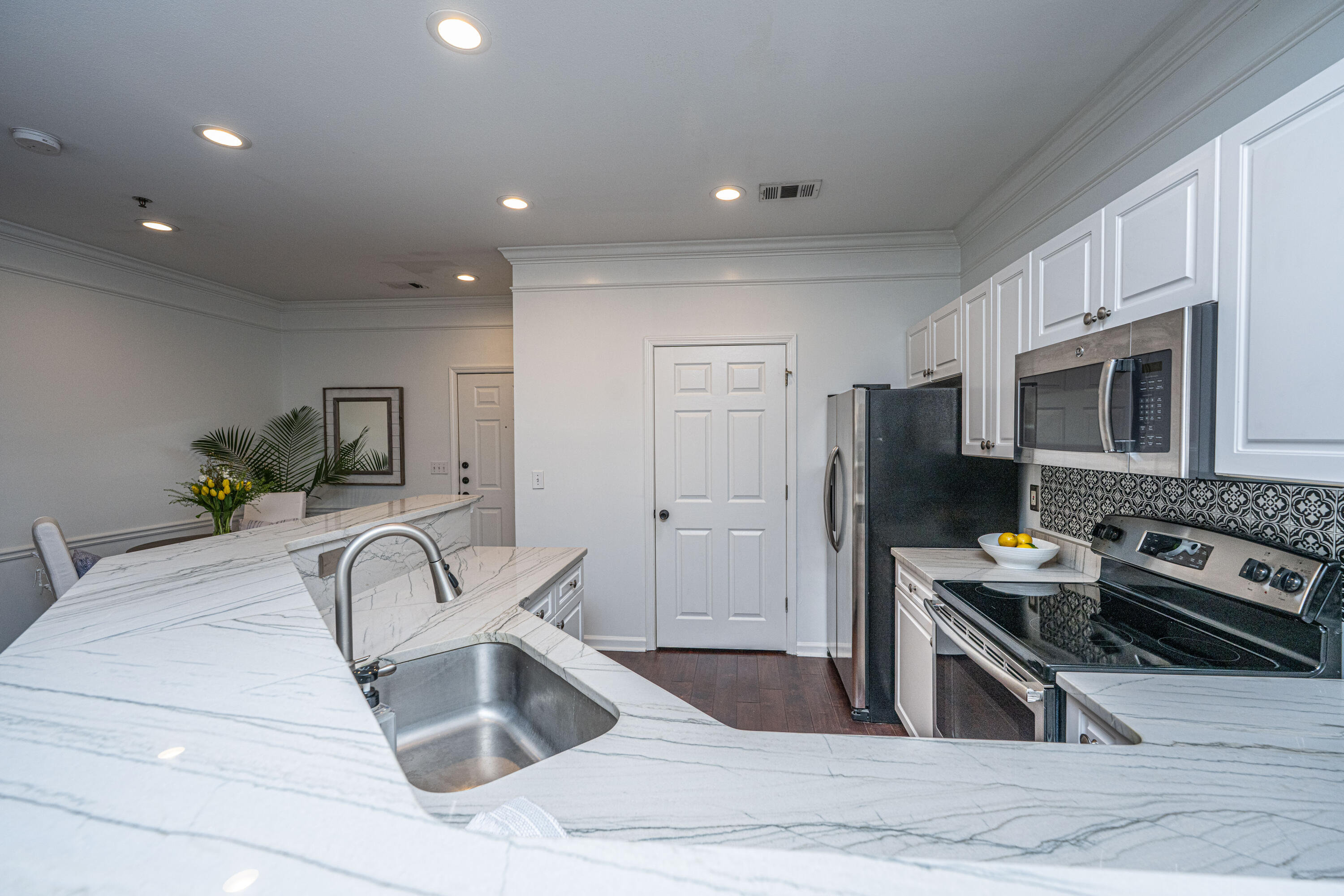 1223 Telfair Way Way