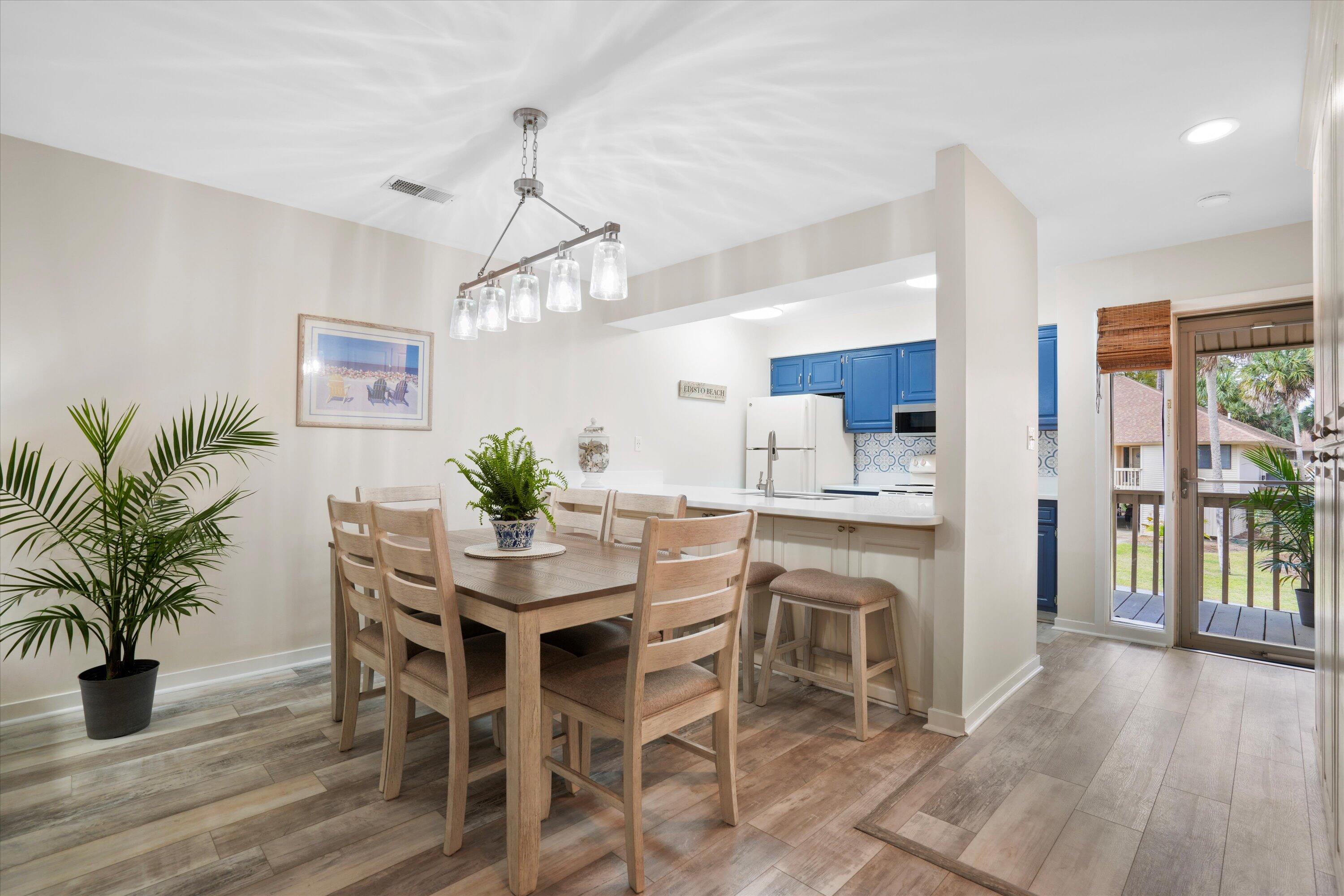 816 Club Cottage Road