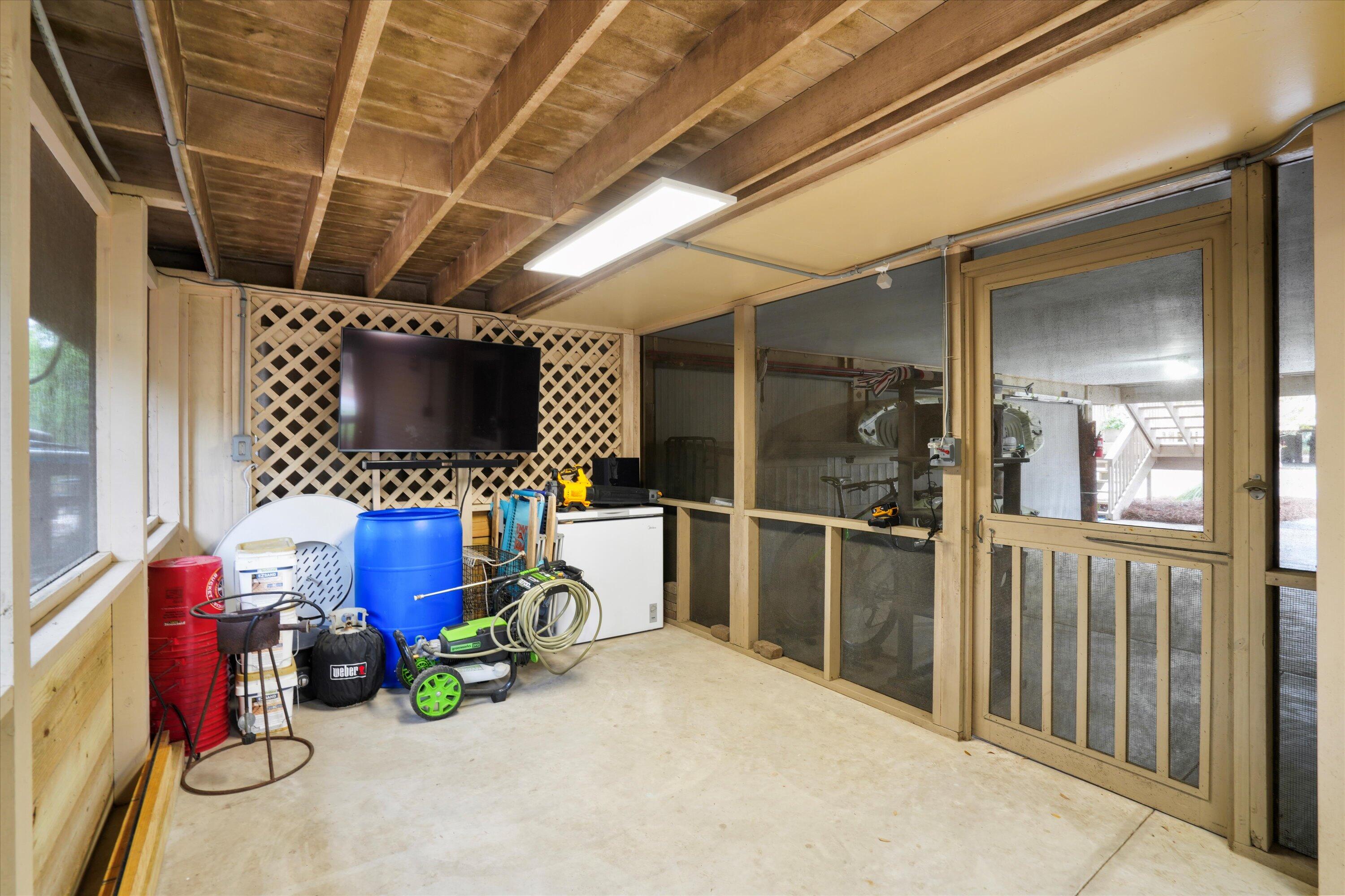 816 Club Cottage Road