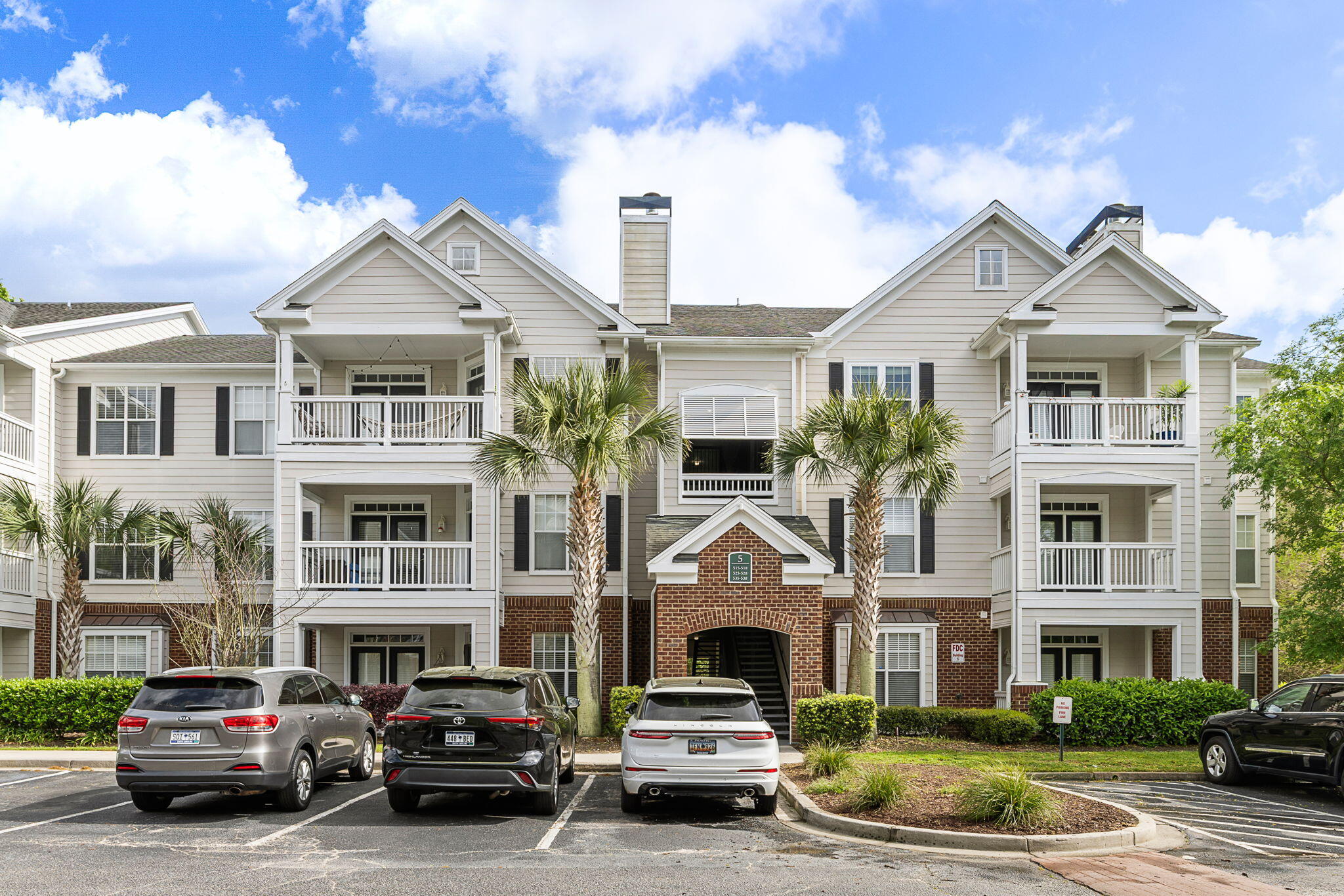 45 Sycamore Avenue # 536