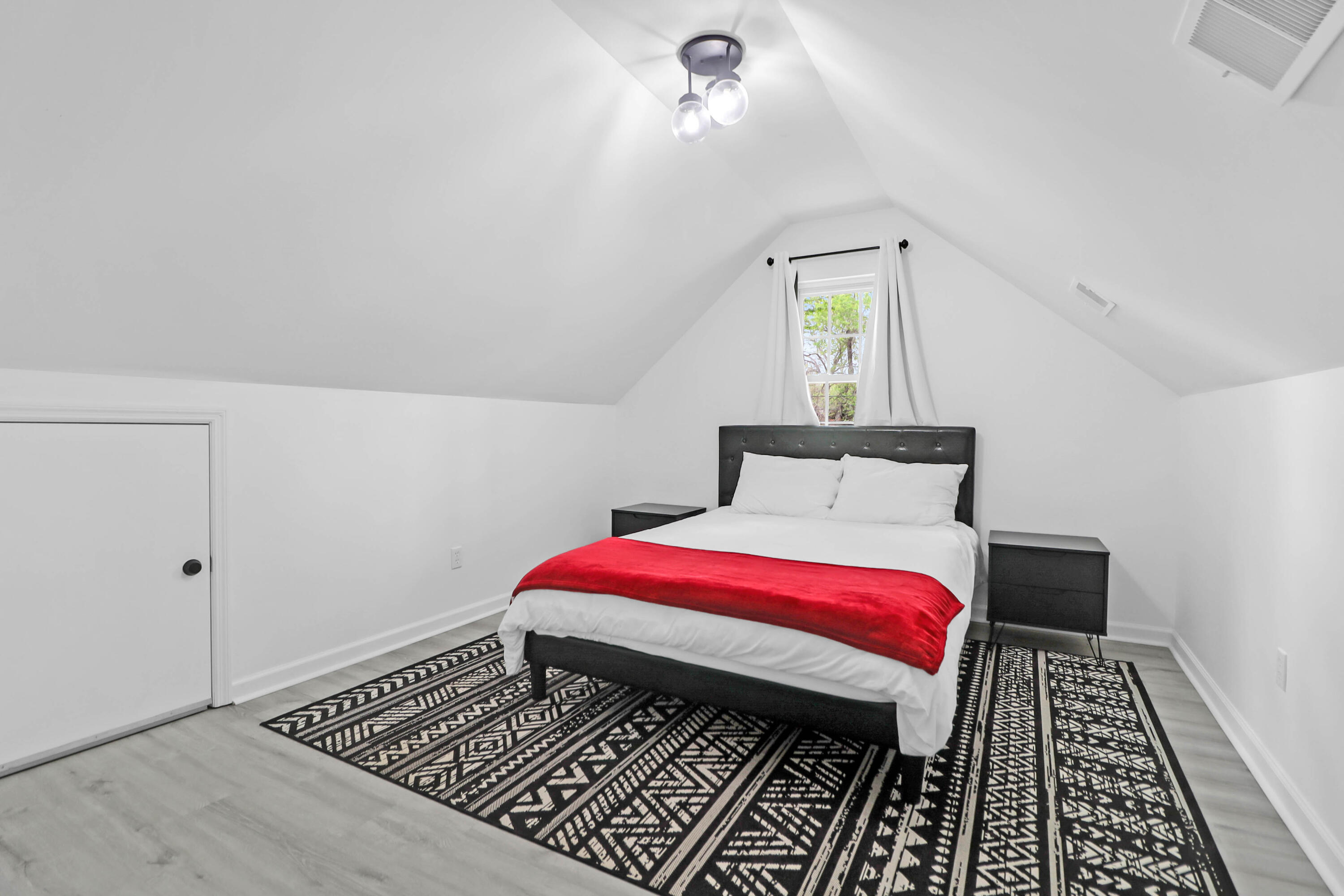 1174 Pittsford Circle