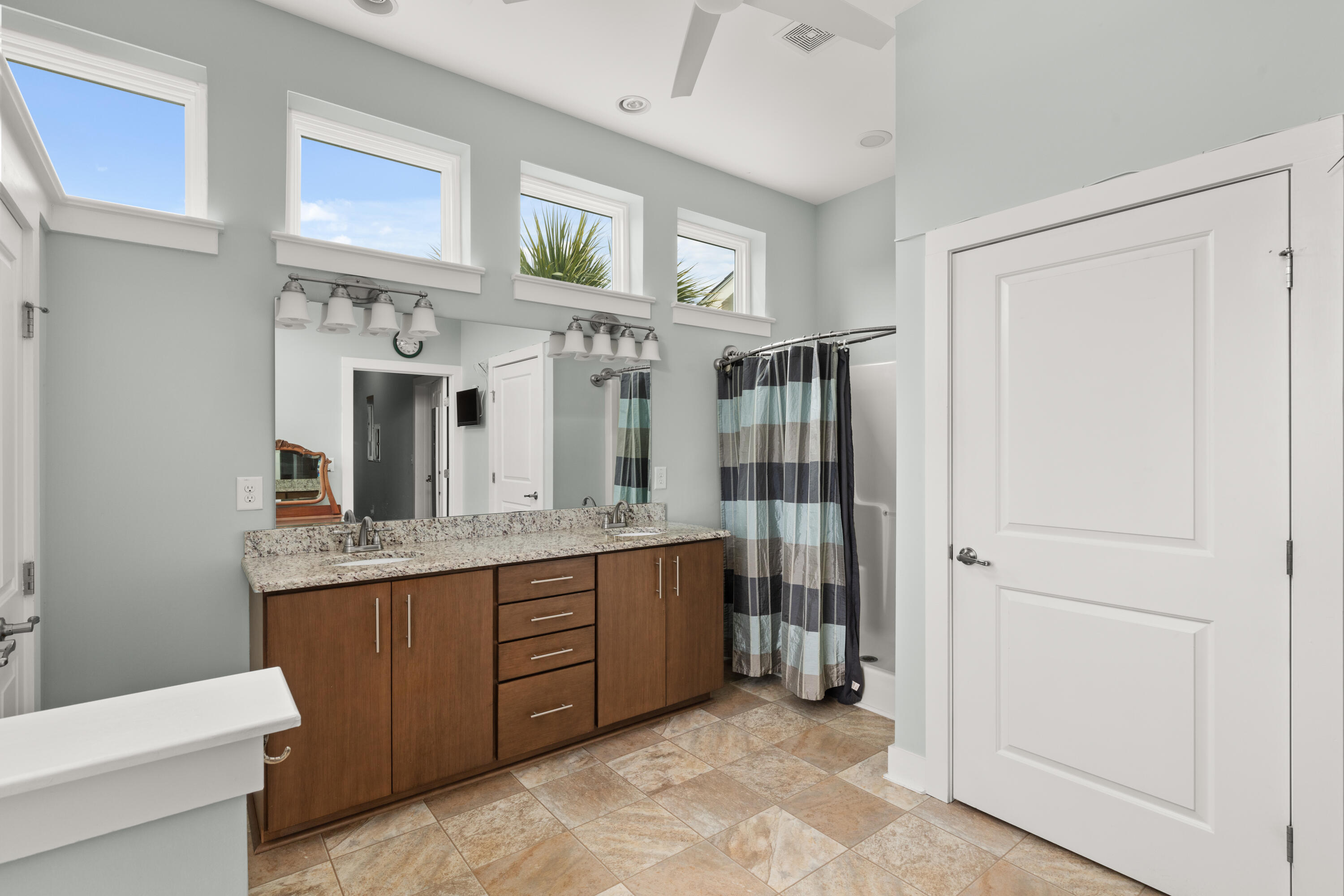 2480 Royal Oak Drive