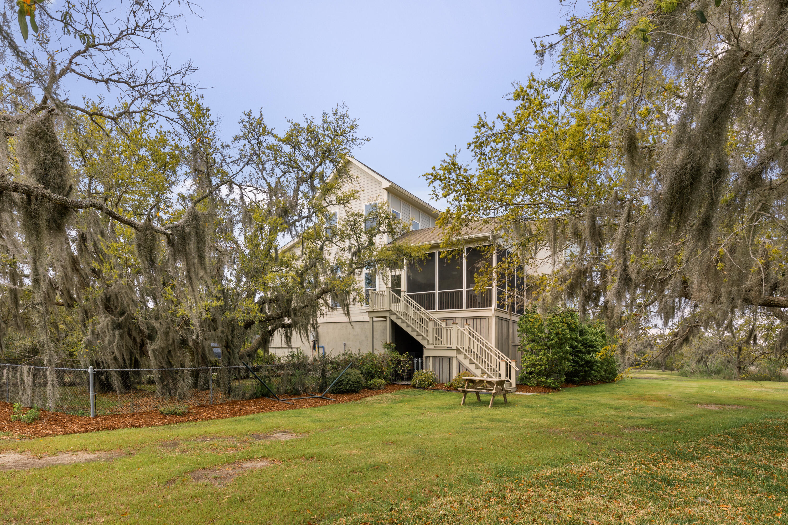 2480 Royal Oak Drive