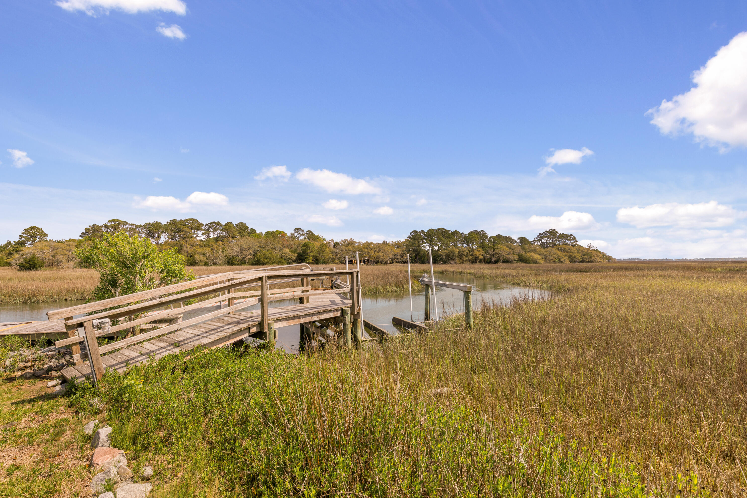 2480 Royal Oak Drive