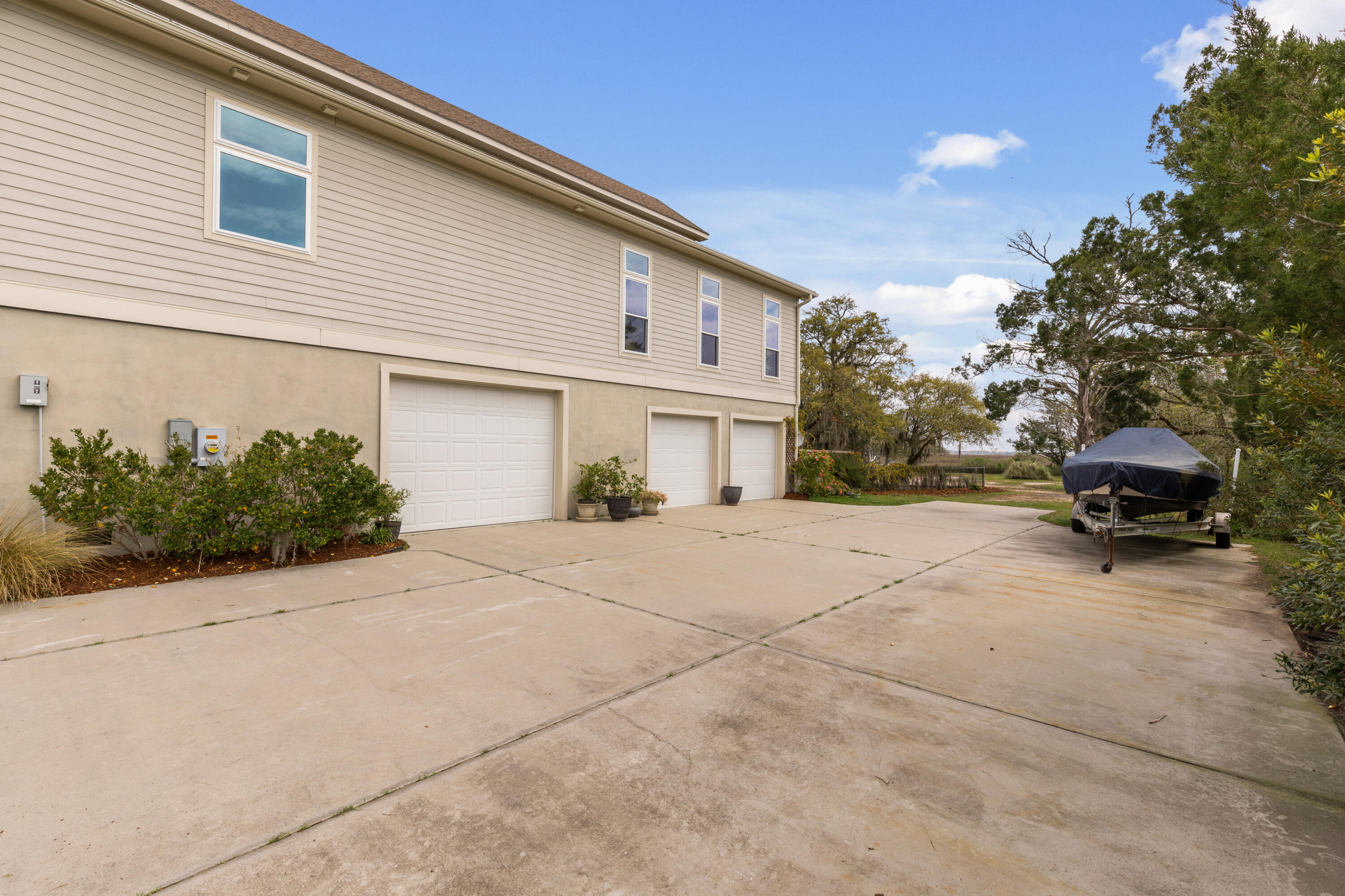 2480 Royal Oak Drive