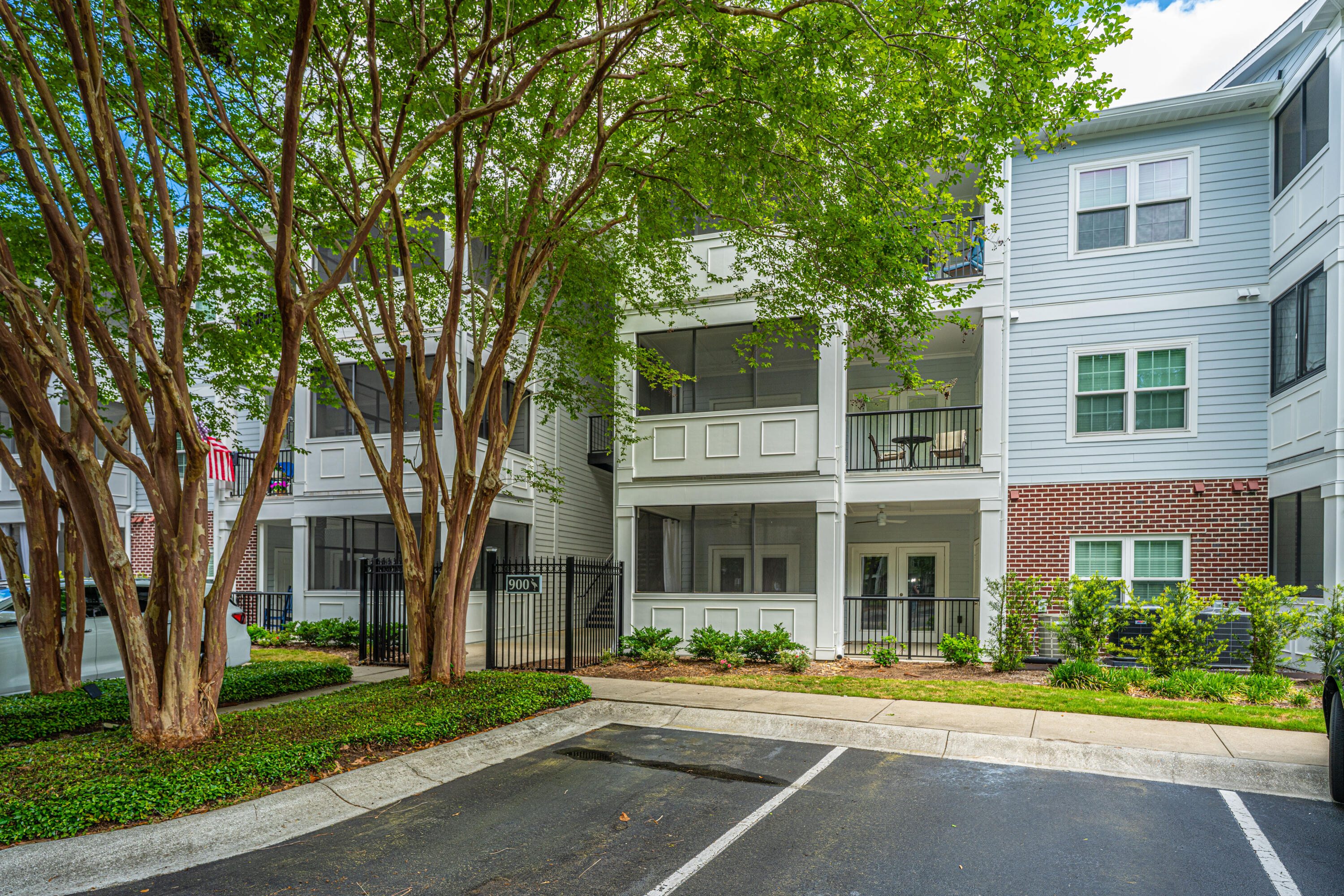 1025 Riverland Woods Place # 901