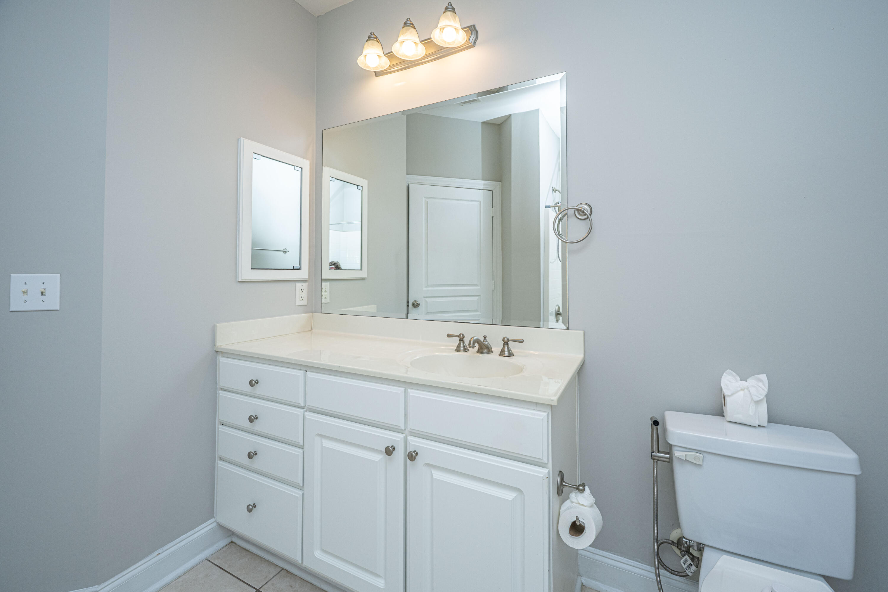 1025 Riverland Woods Place # 901