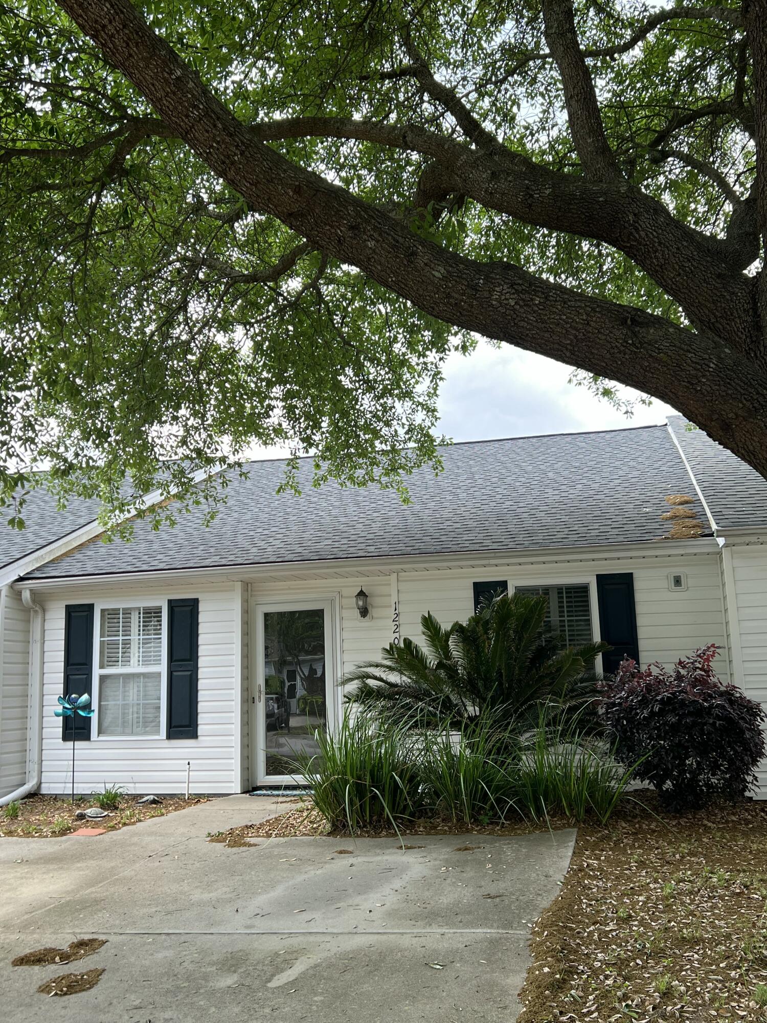 1220 Apex Lane