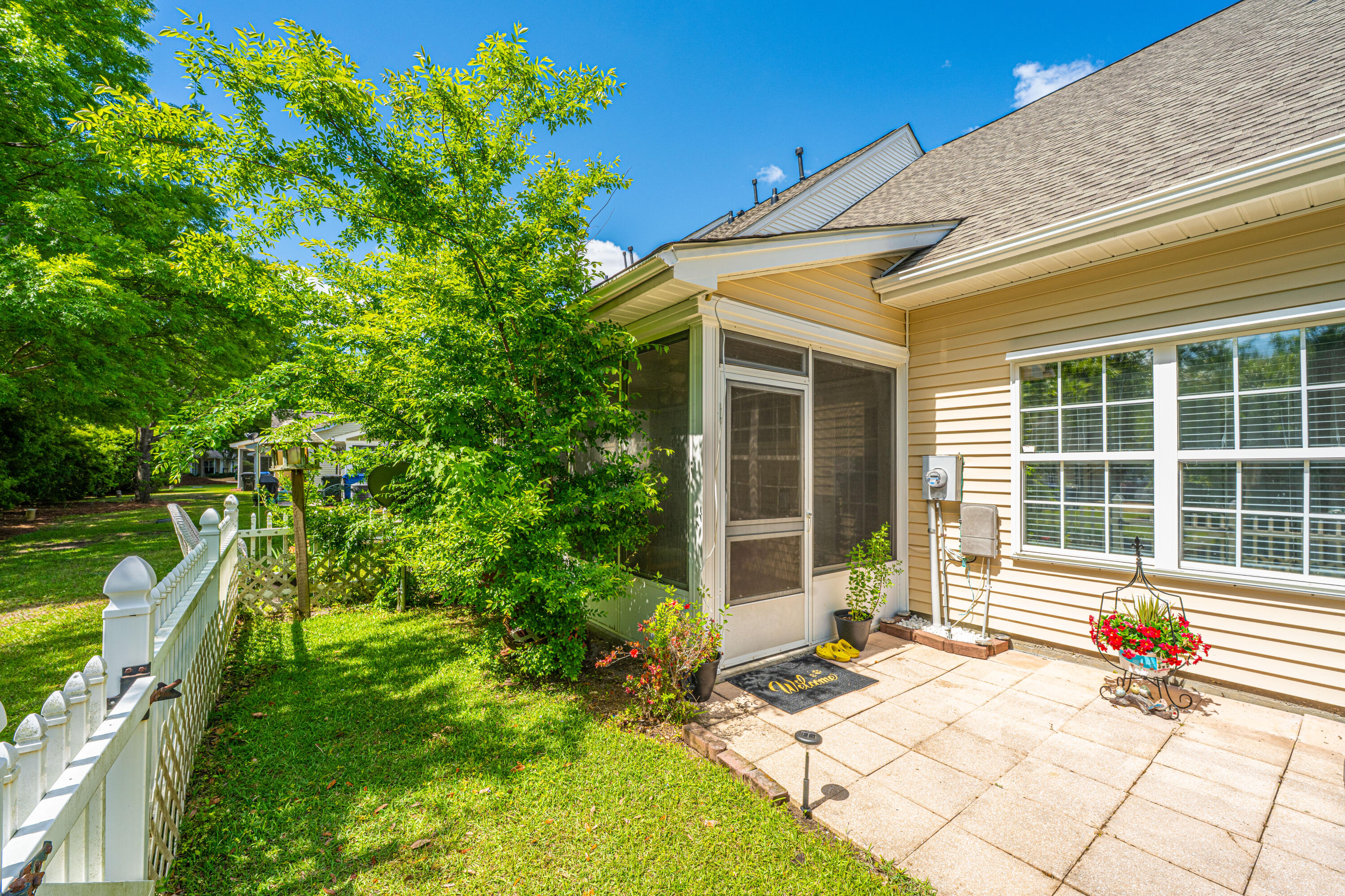 8652 Grassy Oak Trail