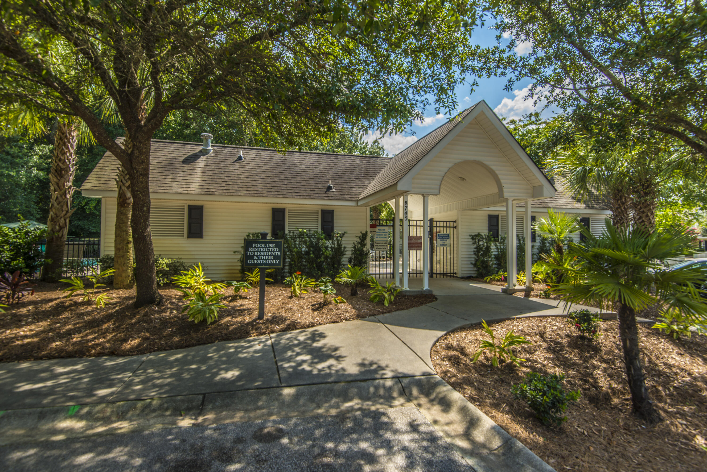 8652 Grassy Oak Trail
