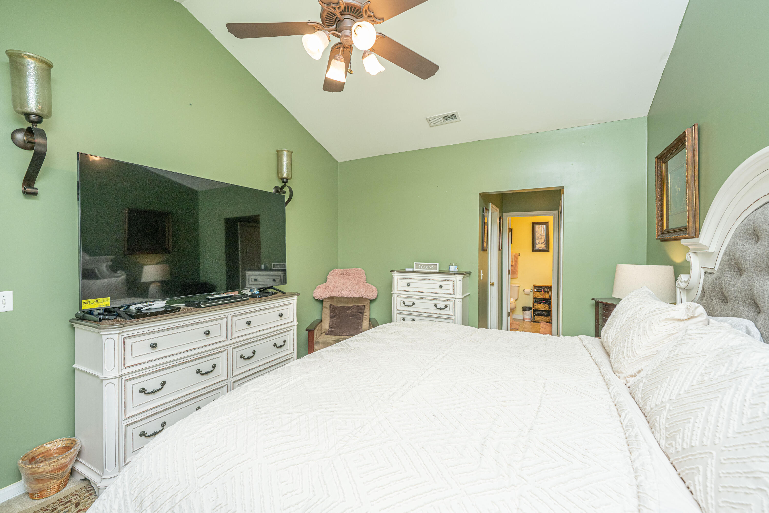 8652 Grassy Oak Trail